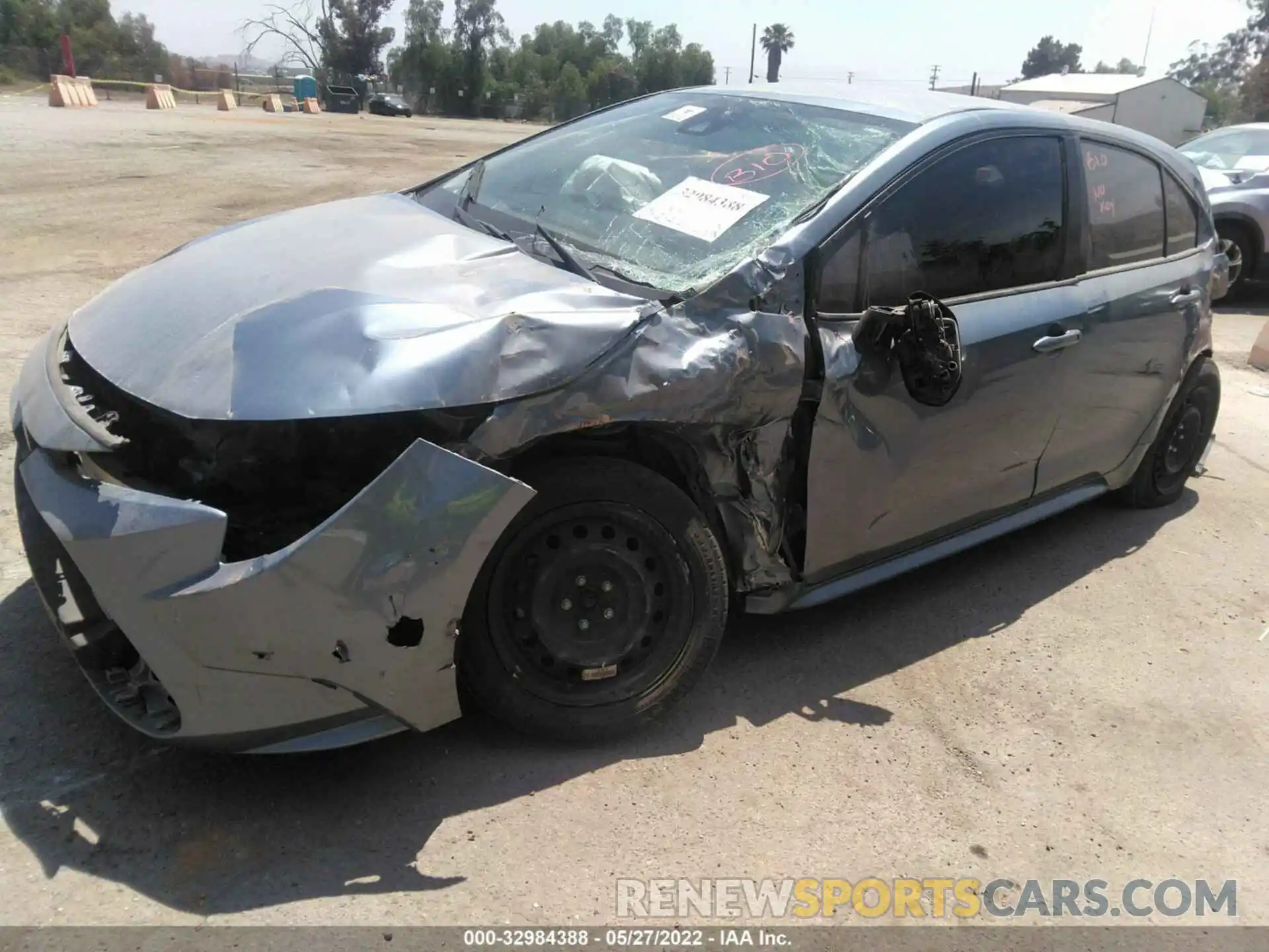 2 Photograph of a damaged car 5YFEPRAE8LP070808 TOYOTA COROLLA 2020