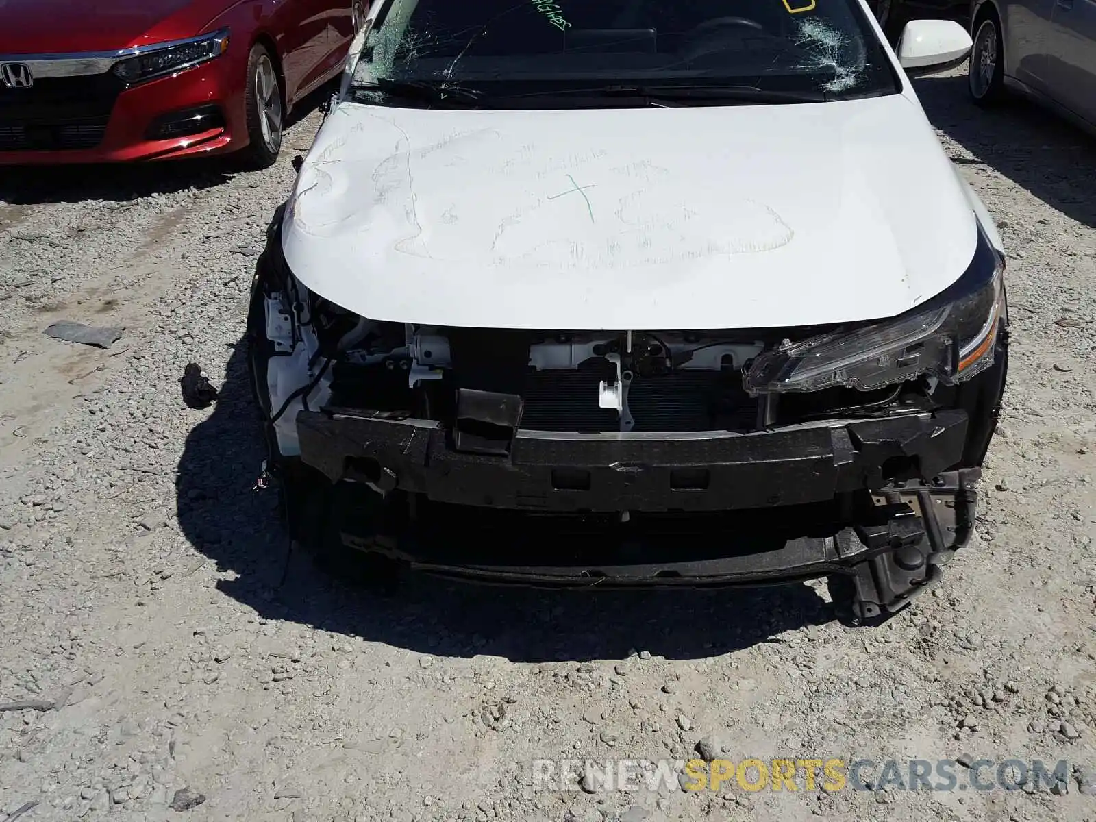 9 Photograph of a damaged car 5YFEPRAE8LP071120 TOYOTA COROLLA 2020