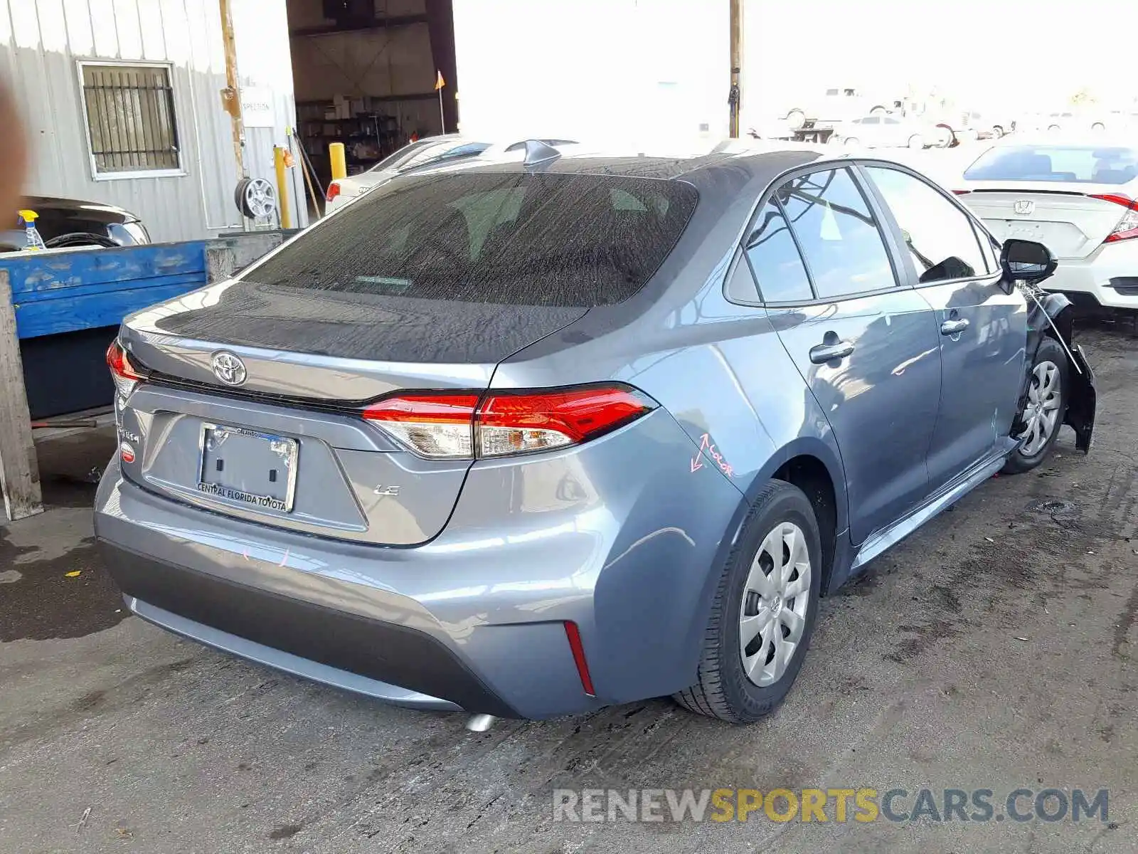 4 Photograph of a damaged car 5YFEPRAE8LP072140 TOYOTA COROLLA 2020