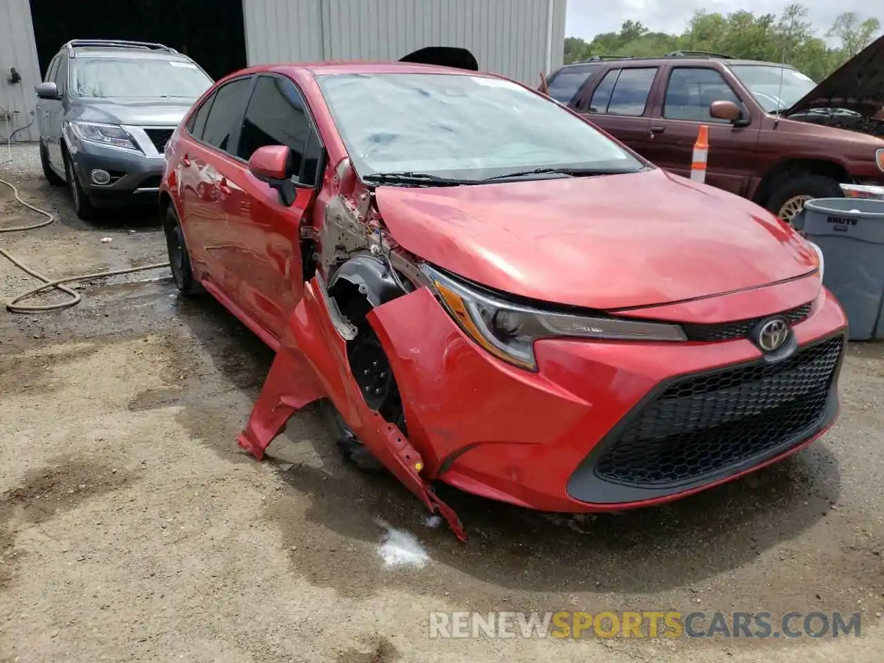 1 Photograph of a damaged car 5YFEPRAE8LP072400 TOYOTA COROLLA 2020