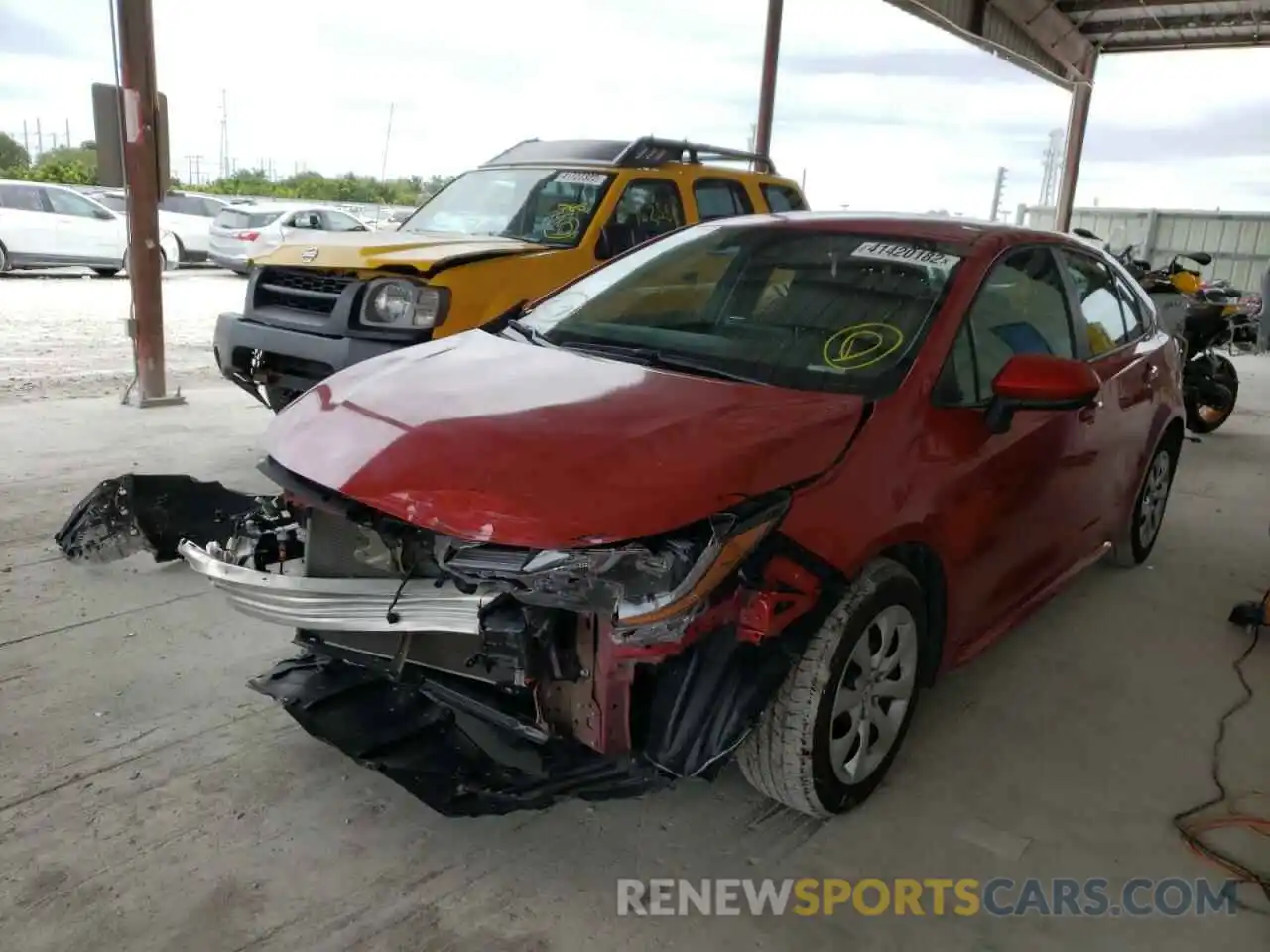 2 Photograph of a damaged car 5YFEPRAE8LP072414 TOYOTA COROLLA 2020