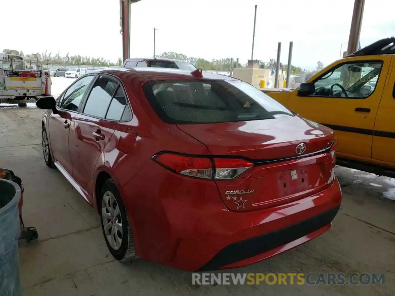 3 Photograph of a damaged car 5YFEPRAE8LP072414 TOYOTA COROLLA 2020