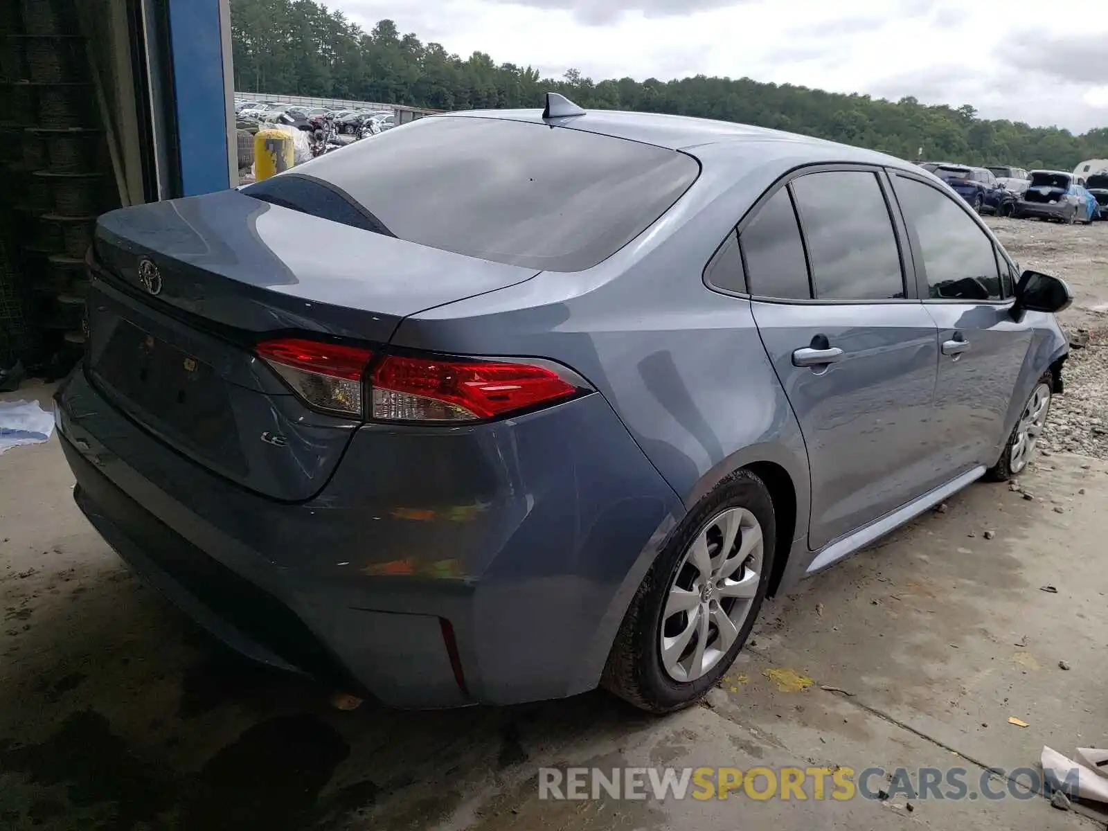 4 Photograph of a damaged car 5YFEPRAE8LP073448 TOYOTA COROLLA 2020