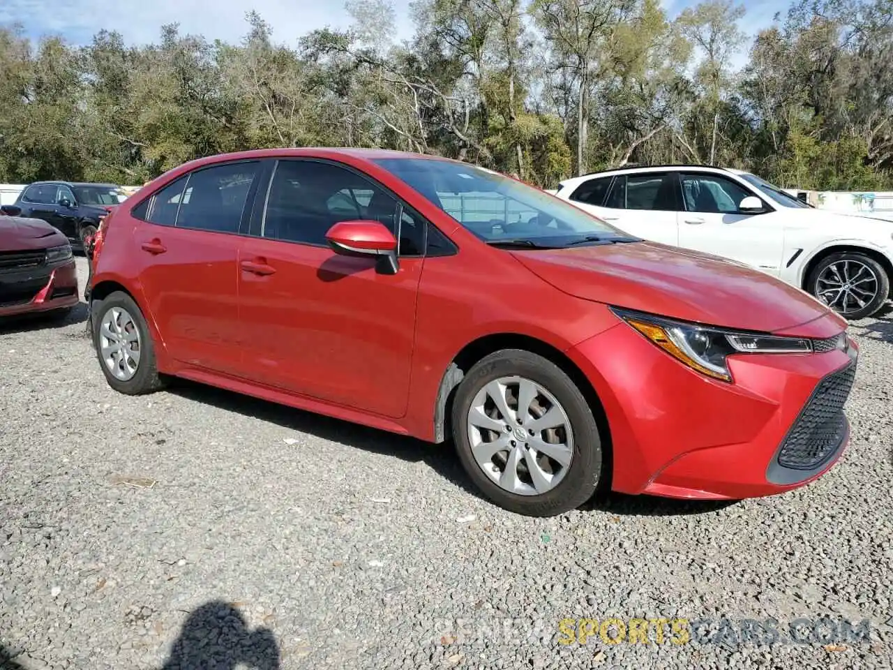 4 Photograph of a damaged car 5YFEPRAE8LP074048 TOYOTA COROLLA 2020