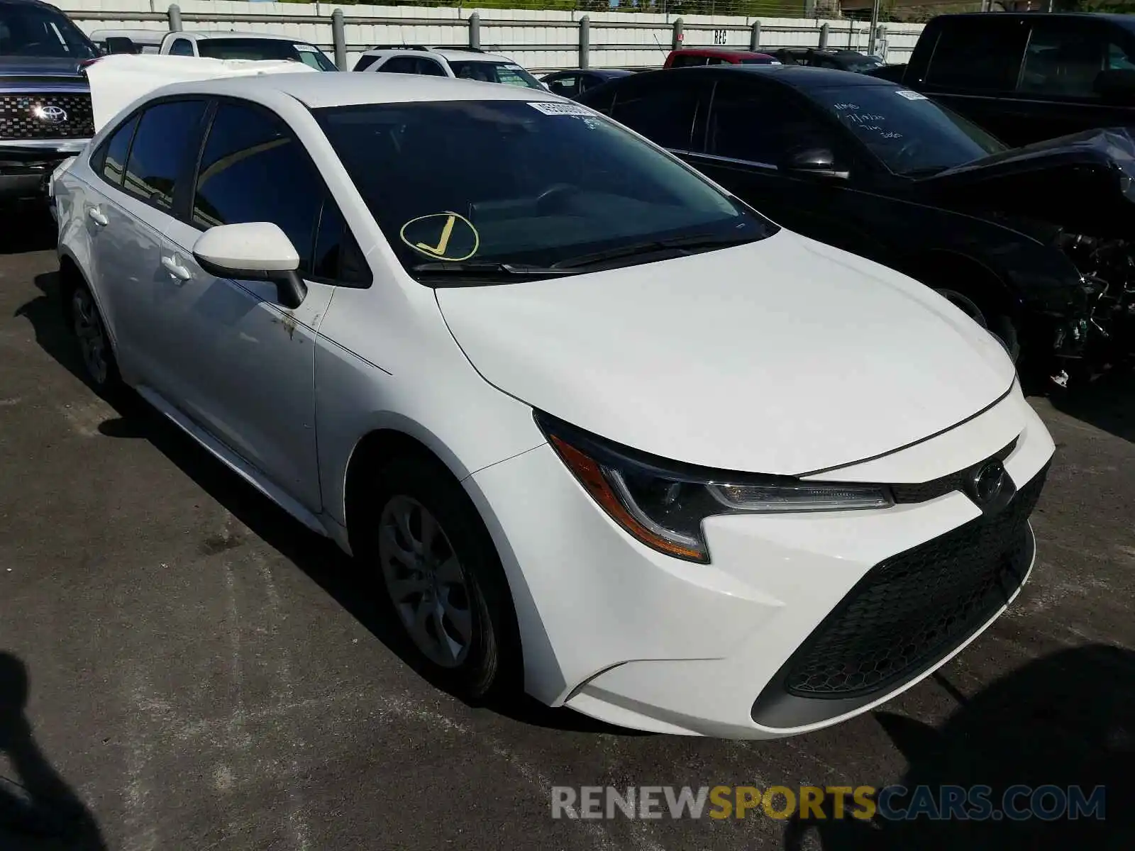 1 Photograph of a damaged car 5YFEPRAE8LP074695 TOYOTA COROLLA 2020