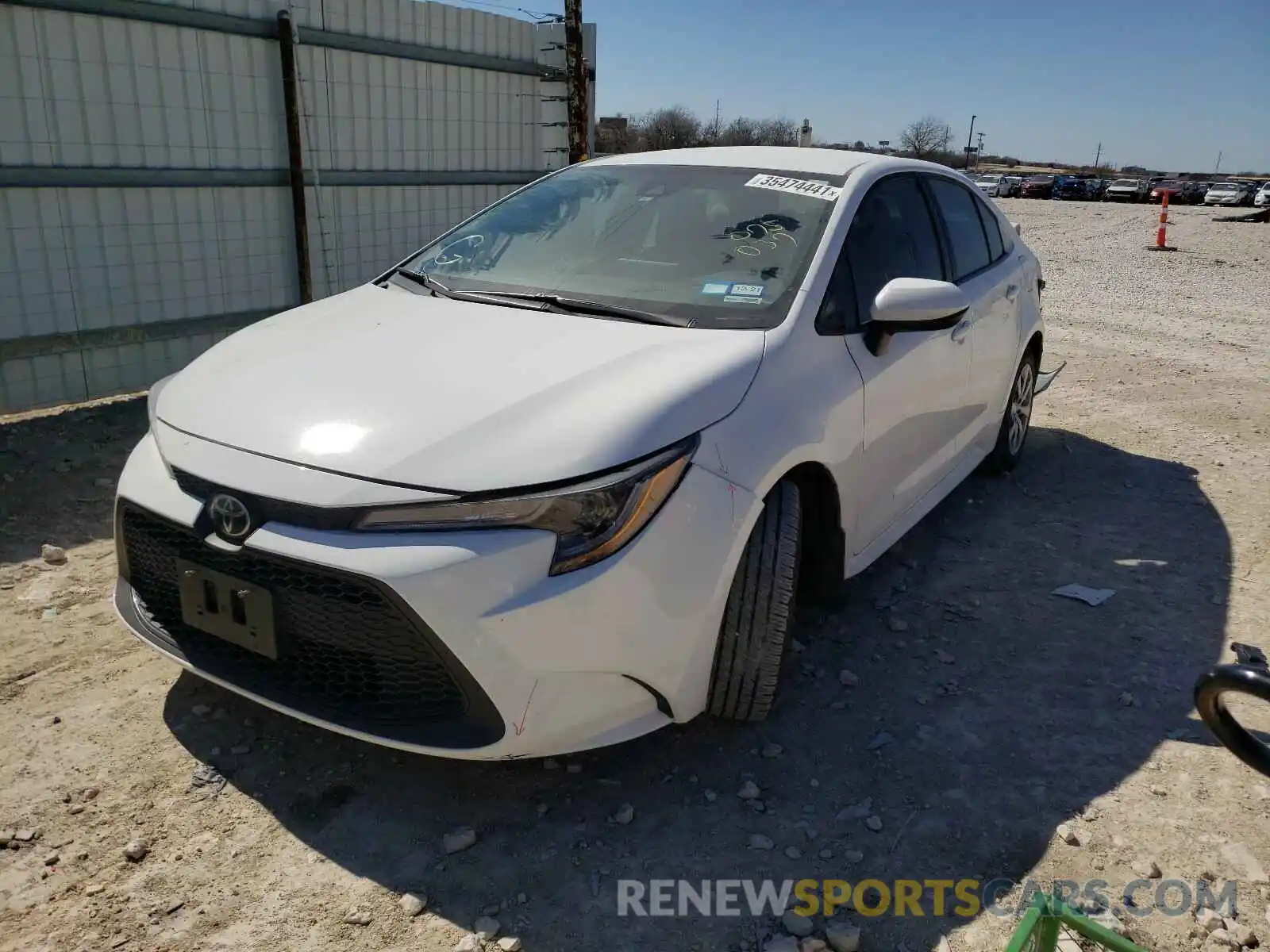 2 Photograph of a damaged car 5YFEPRAE8LP075037 TOYOTA COROLLA 2020