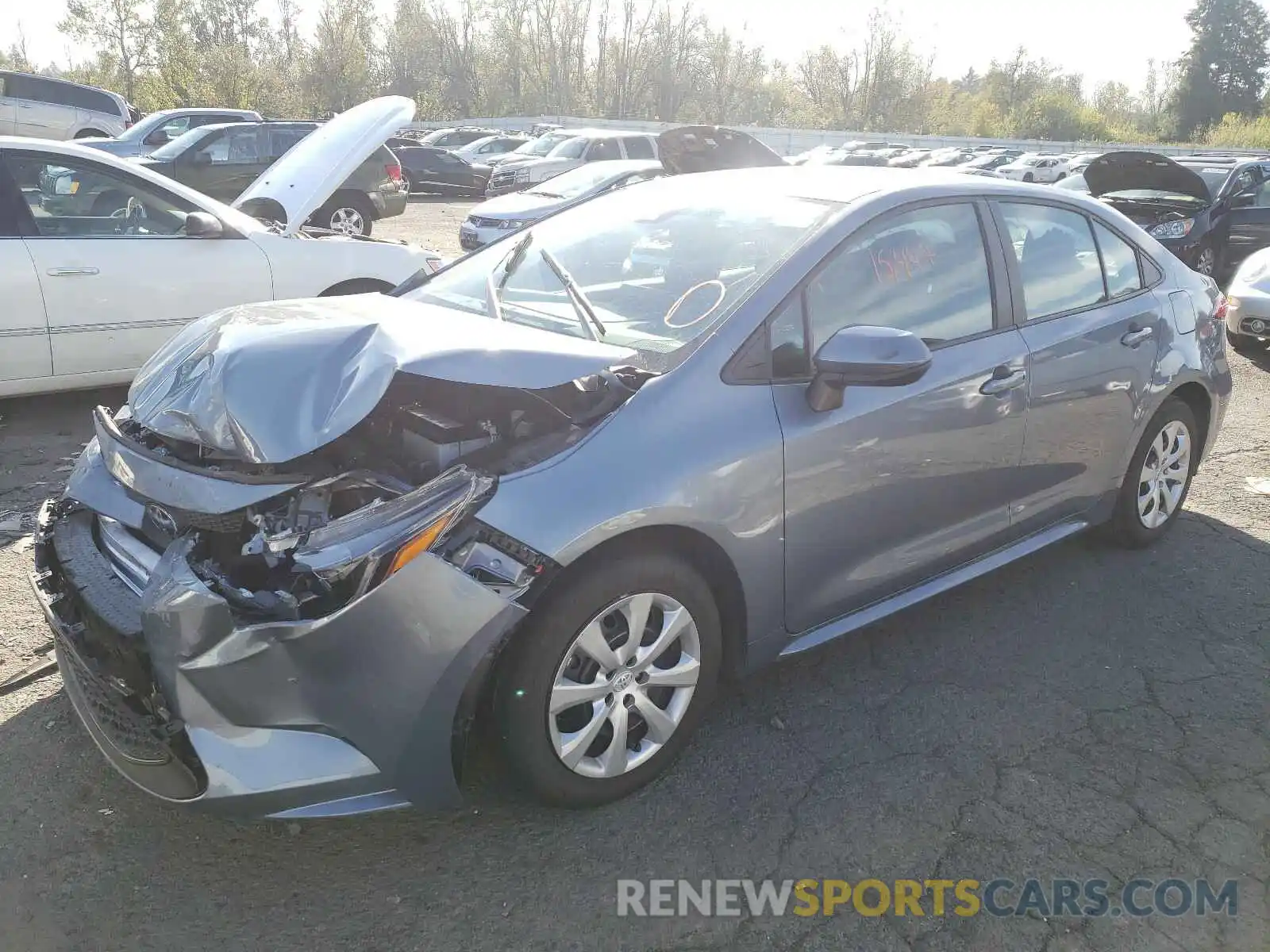 2 Photograph of a damaged car 5YFEPRAE8LP075121 TOYOTA COROLLA 2020