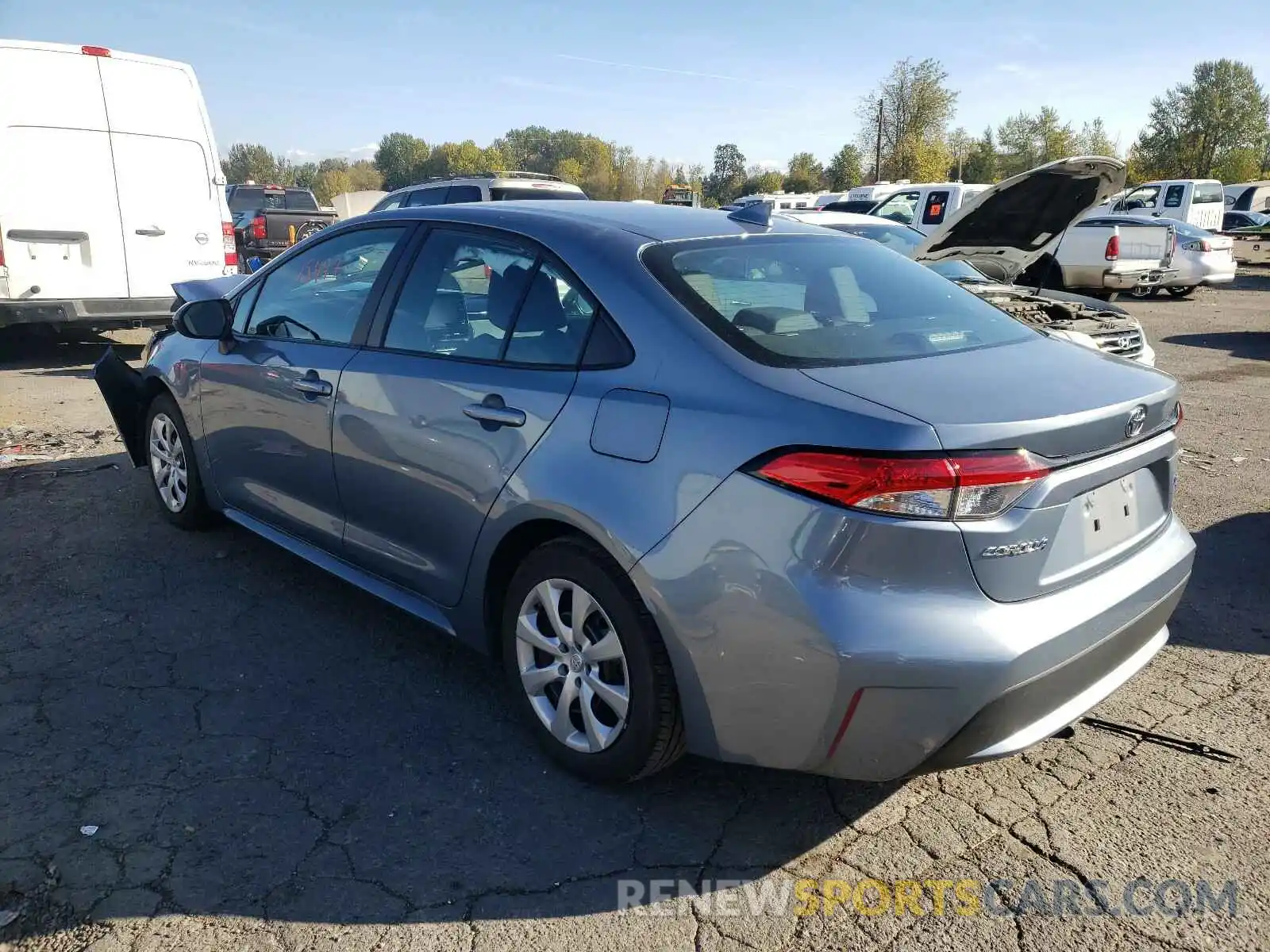 3 Photograph of a damaged car 5YFEPRAE8LP075121 TOYOTA COROLLA 2020