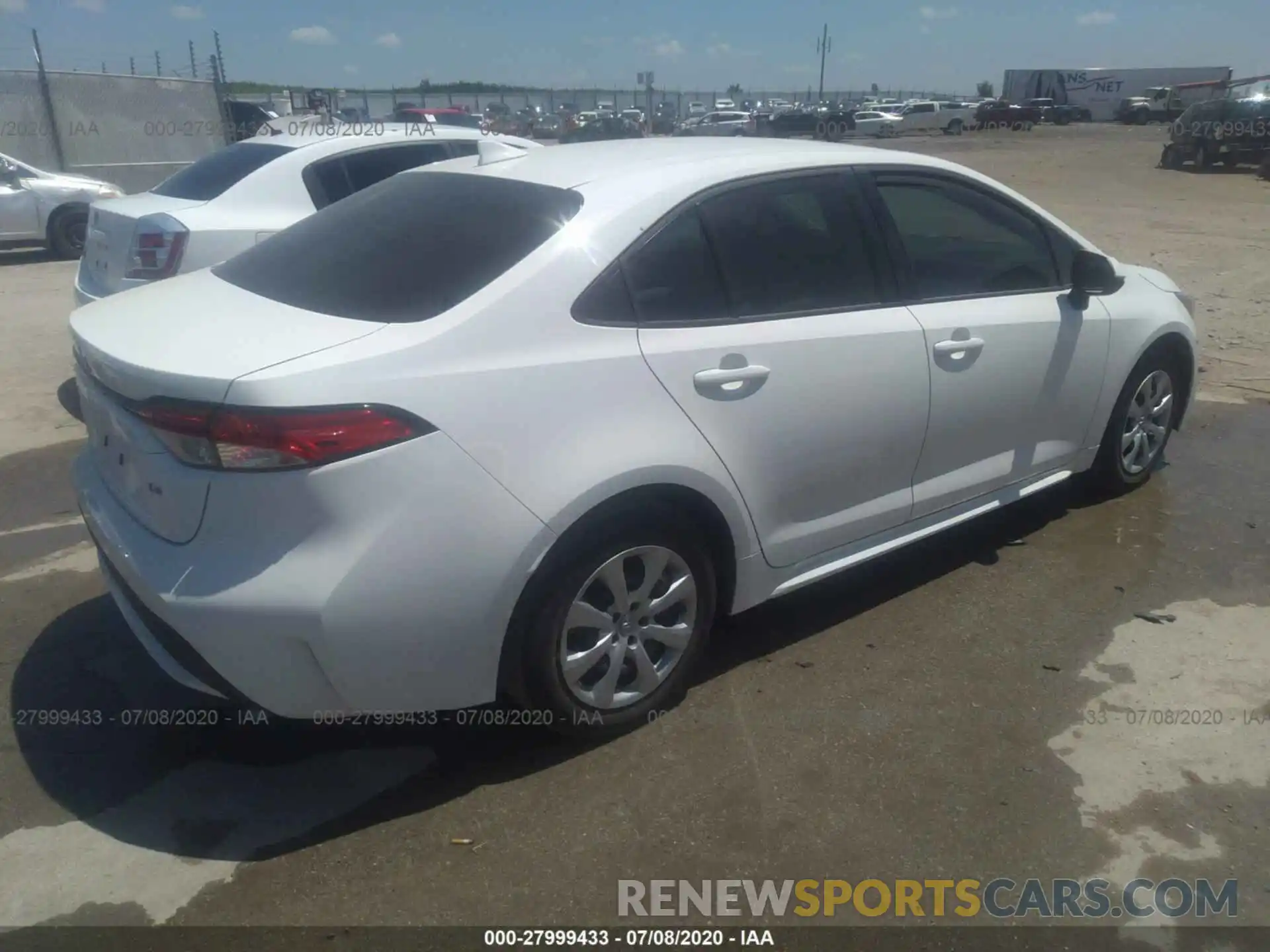 4 Photograph of a damaged car 5YFEPRAE8LP075488 TOYOTA COROLLA 2020