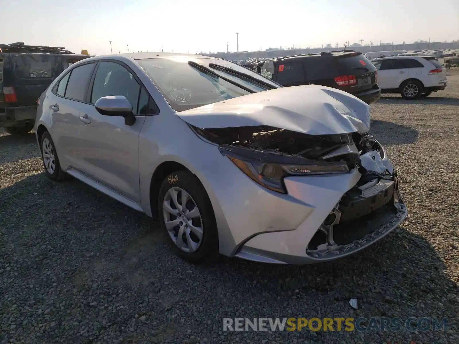 1 Photograph of a damaged car 5YFEPRAE8LP075698 TOYOTA COROLLA 2020