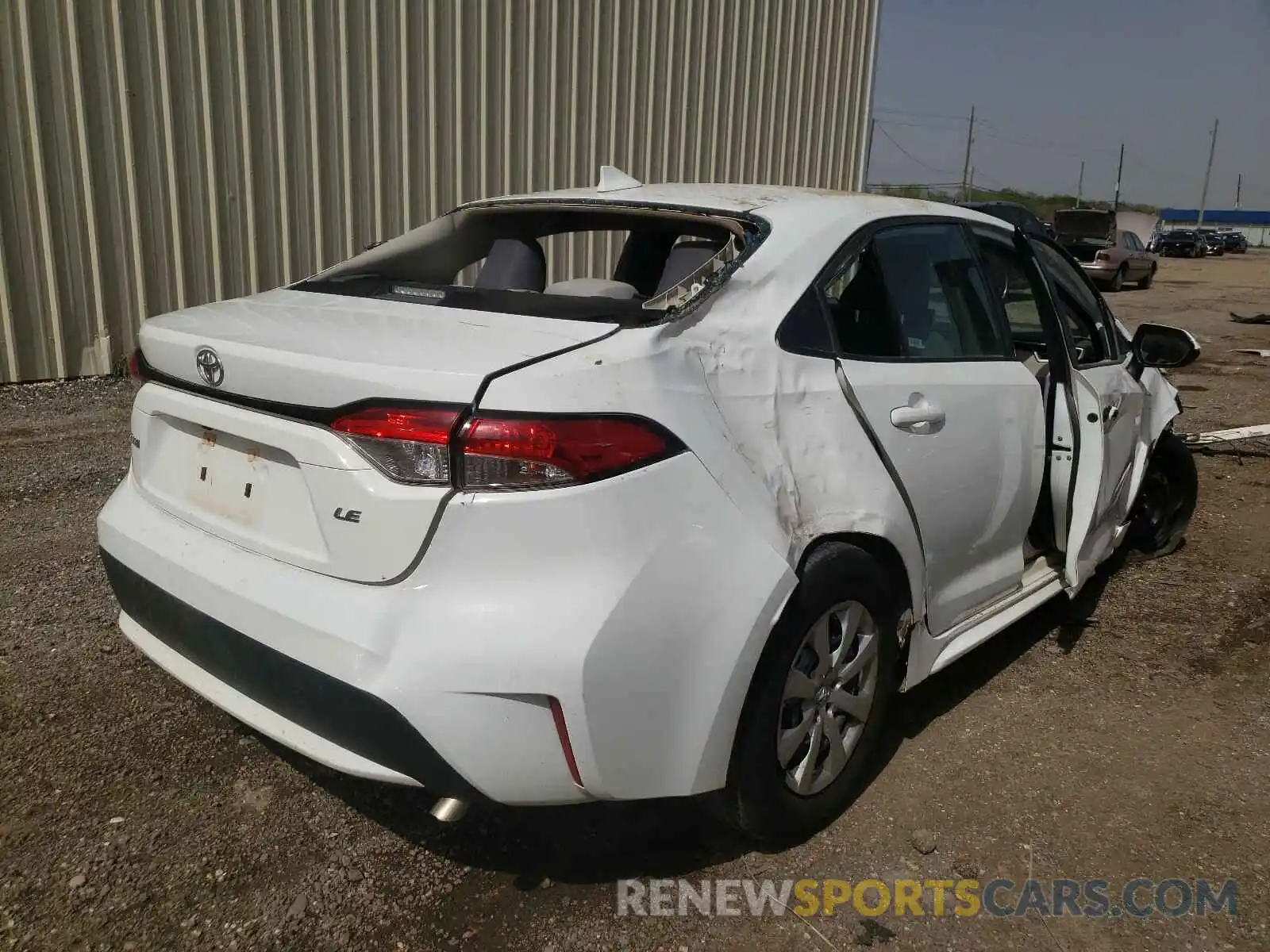 4 Photograph of a damaged car 5YFEPRAE8LP076091 TOYOTA COROLLA 2020