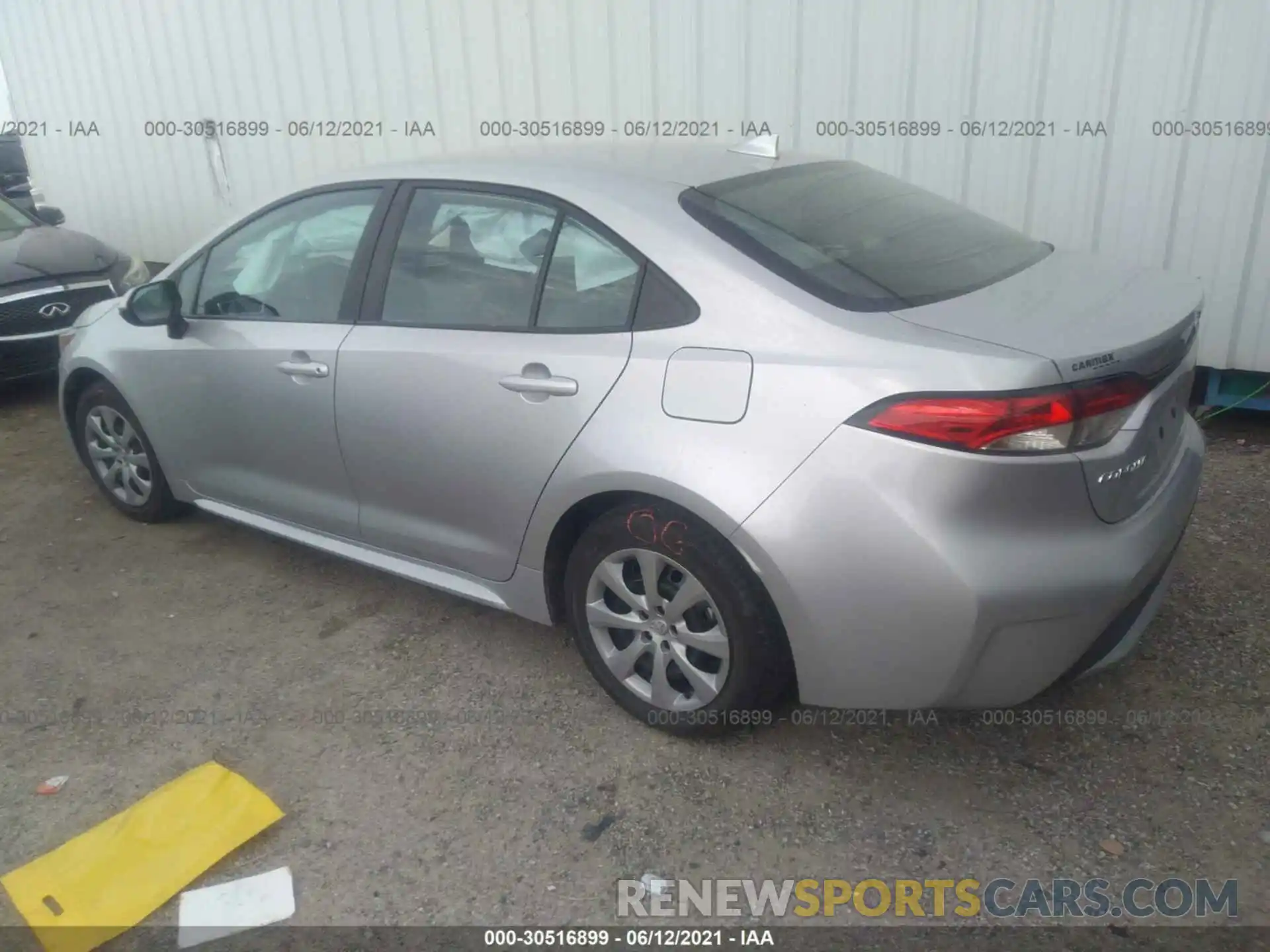 3 Photograph of a damaged car 5YFEPRAE8LP076267 TOYOTA COROLLA 2020