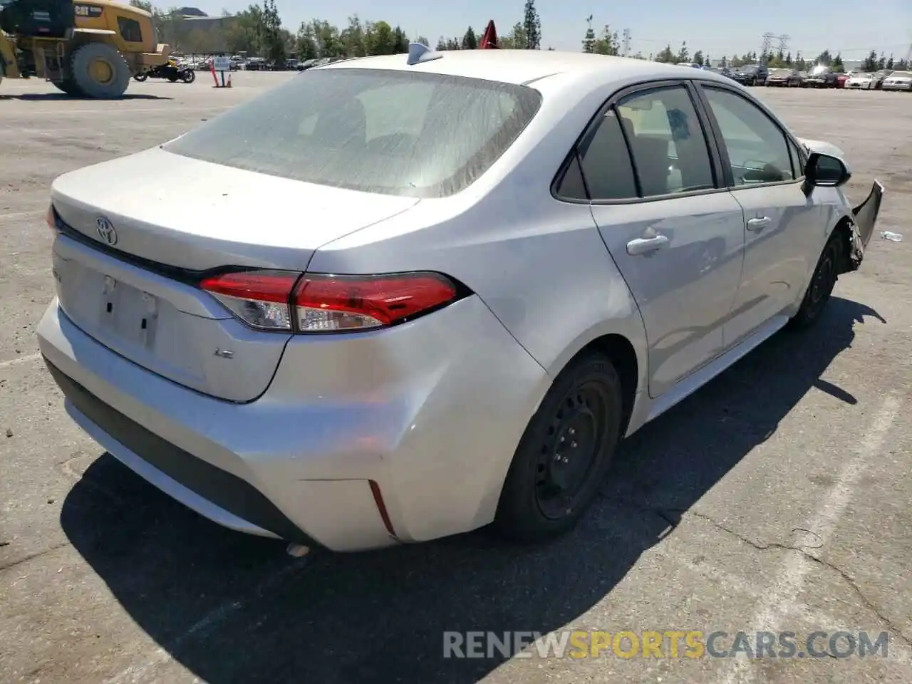 4 Photograph of a damaged car 5YFEPRAE8LP076673 TOYOTA COROLLA 2020