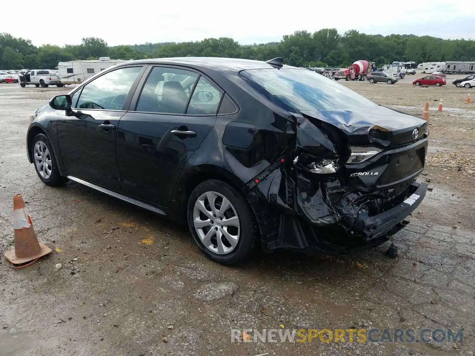 3 Photograph of a damaged car 5YFEPRAE8LP076740 TOYOTA COROLLA 2020