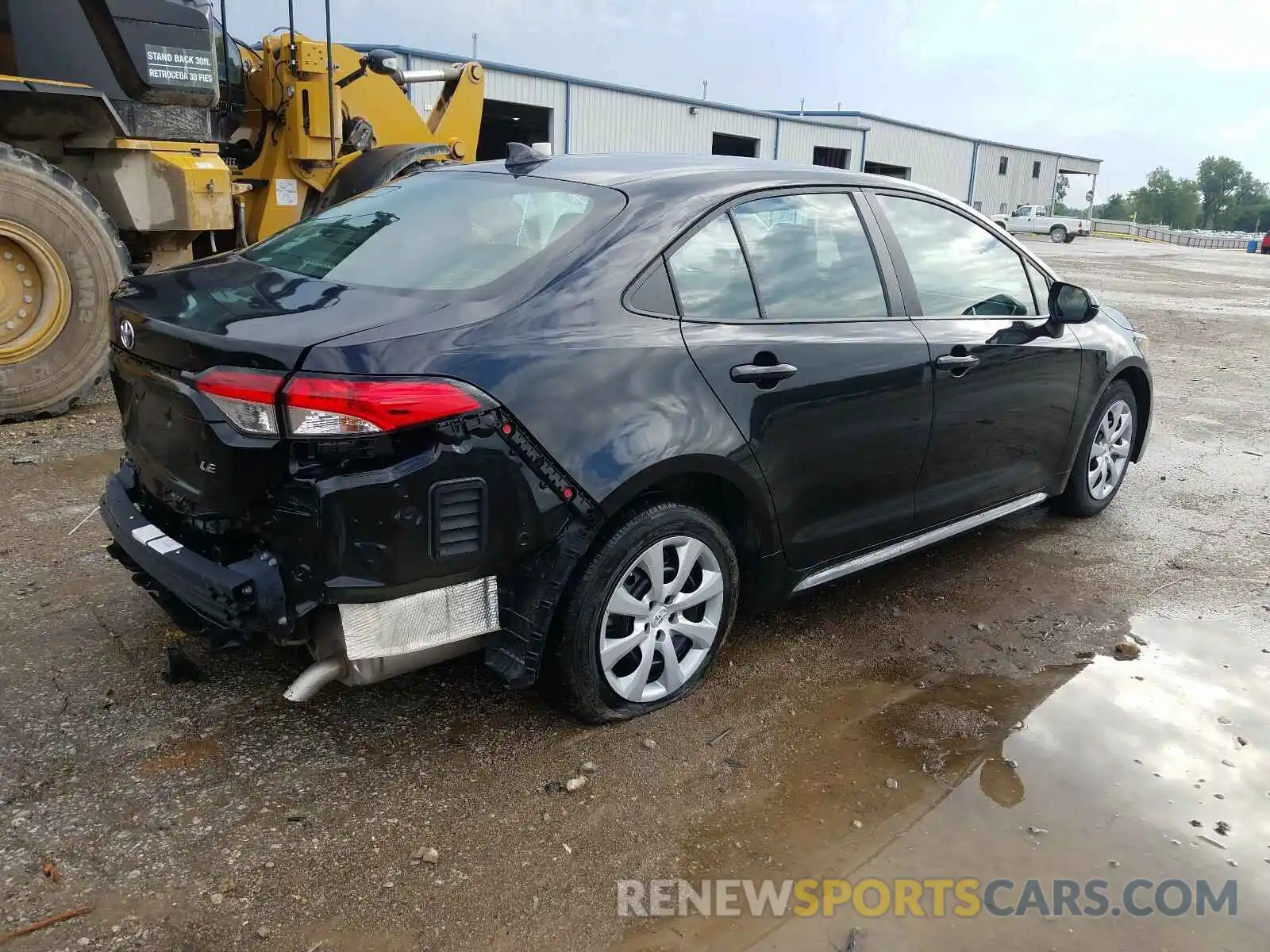 4 Photograph of a damaged car 5YFEPRAE8LP076740 TOYOTA COROLLA 2020