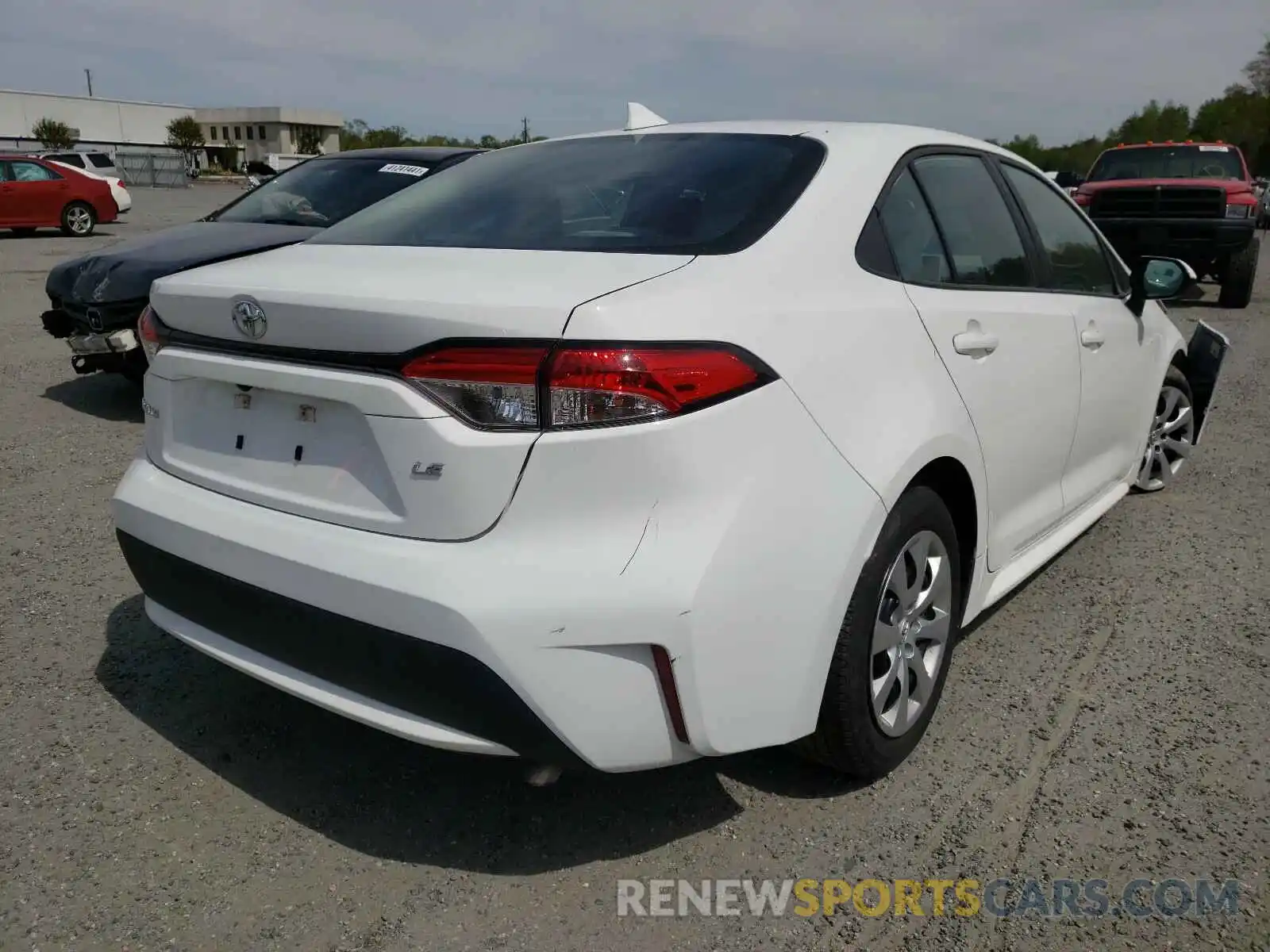 4 Photograph of a damaged car 5YFEPRAE8LP077225 TOYOTA COROLLA 2020