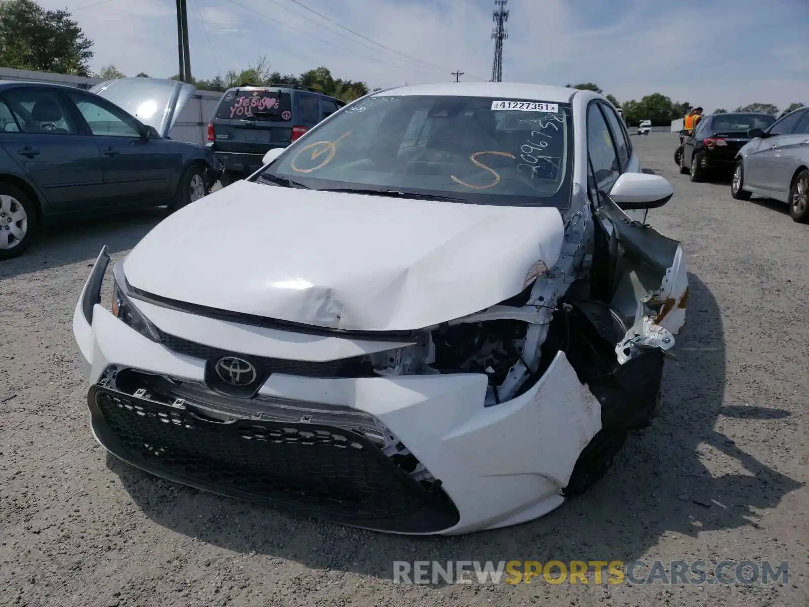 9 Photograph of a damaged car 5YFEPRAE8LP077225 TOYOTA COROLLA 2020