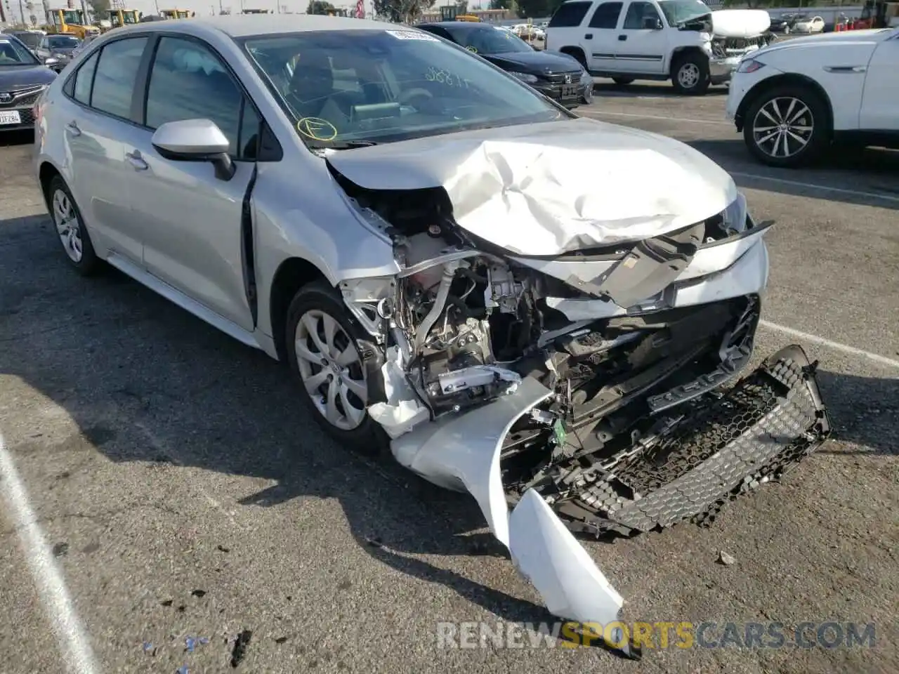 1 Photograph of a damaged car 5YFEPRAE8LP077645 TOYOTA COROLLA 2020