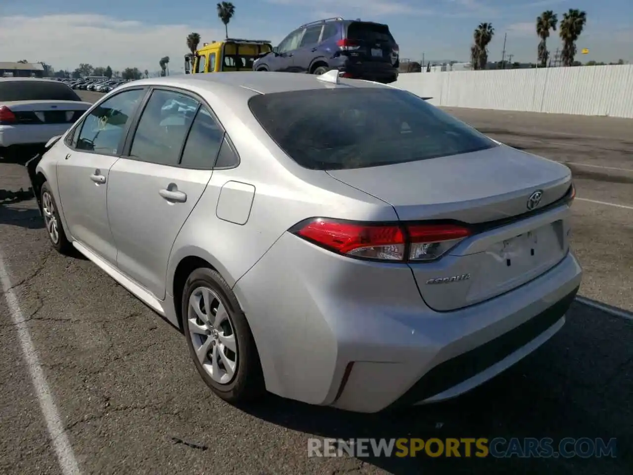 3 Photograph of a damaged car 5YFEPRAE8LP077645 TOYOTA COROLLA 2020