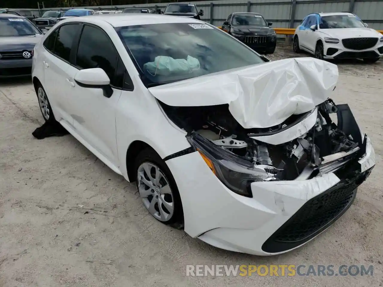 1 Photograph of a damaged car 5YFEPRAE8LP077869 TOYOTA COROLLA 2020