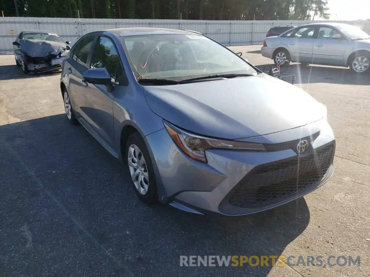 1 Photograph of a damaged car 5YFEPRAE8LP078780 TOYOTA COROLLA 2020