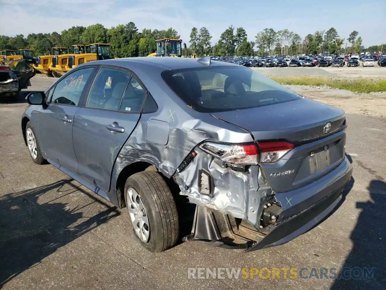 3 Photograph of a damaged car 5YFEPRAE8LP078780 TOYOTA COROLLA 2020