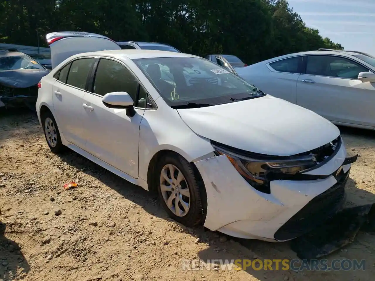 1 Photograph of a damaged car 5YFEPRAE8LP078794 TOYOTA COROLLA 2020