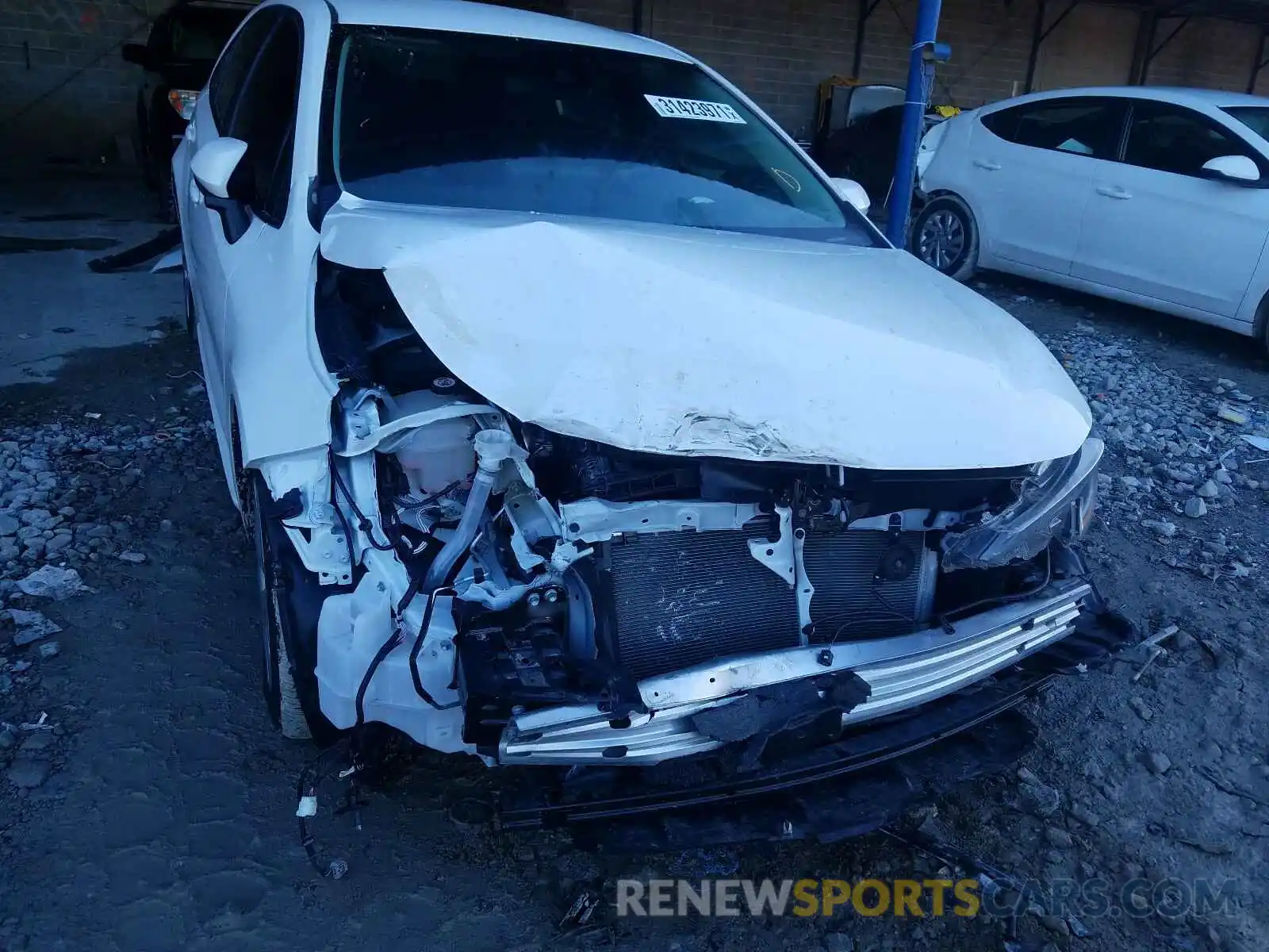 9 Photograph of a damaged car 5YFEPRAE8LP078861 TOYOTA COROLLA 2020