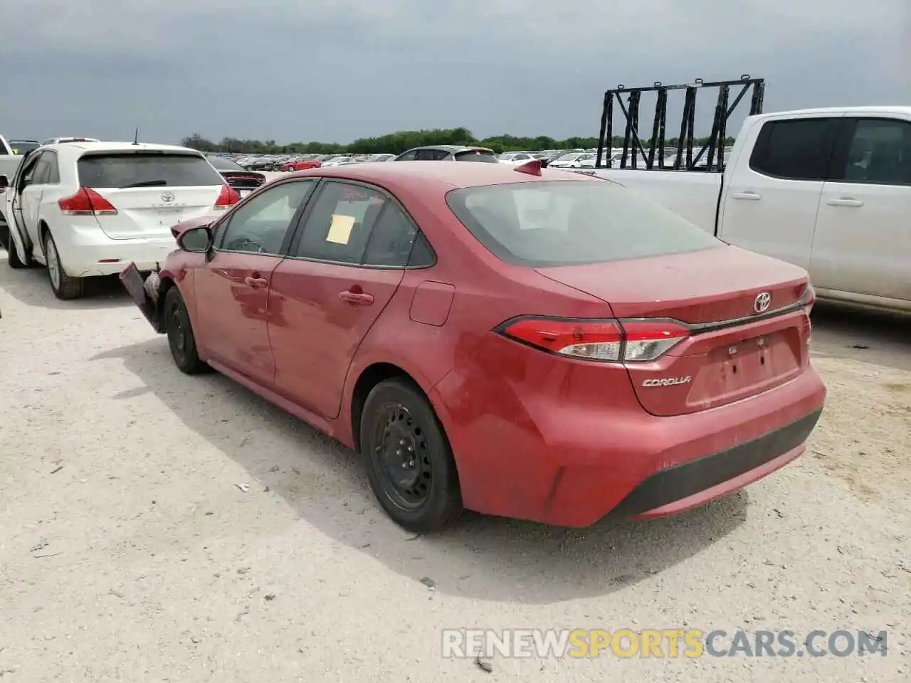 3 Photograph of a damaged car 5YFEPRAE8LP079265 TOYOTA COROLLA 2020