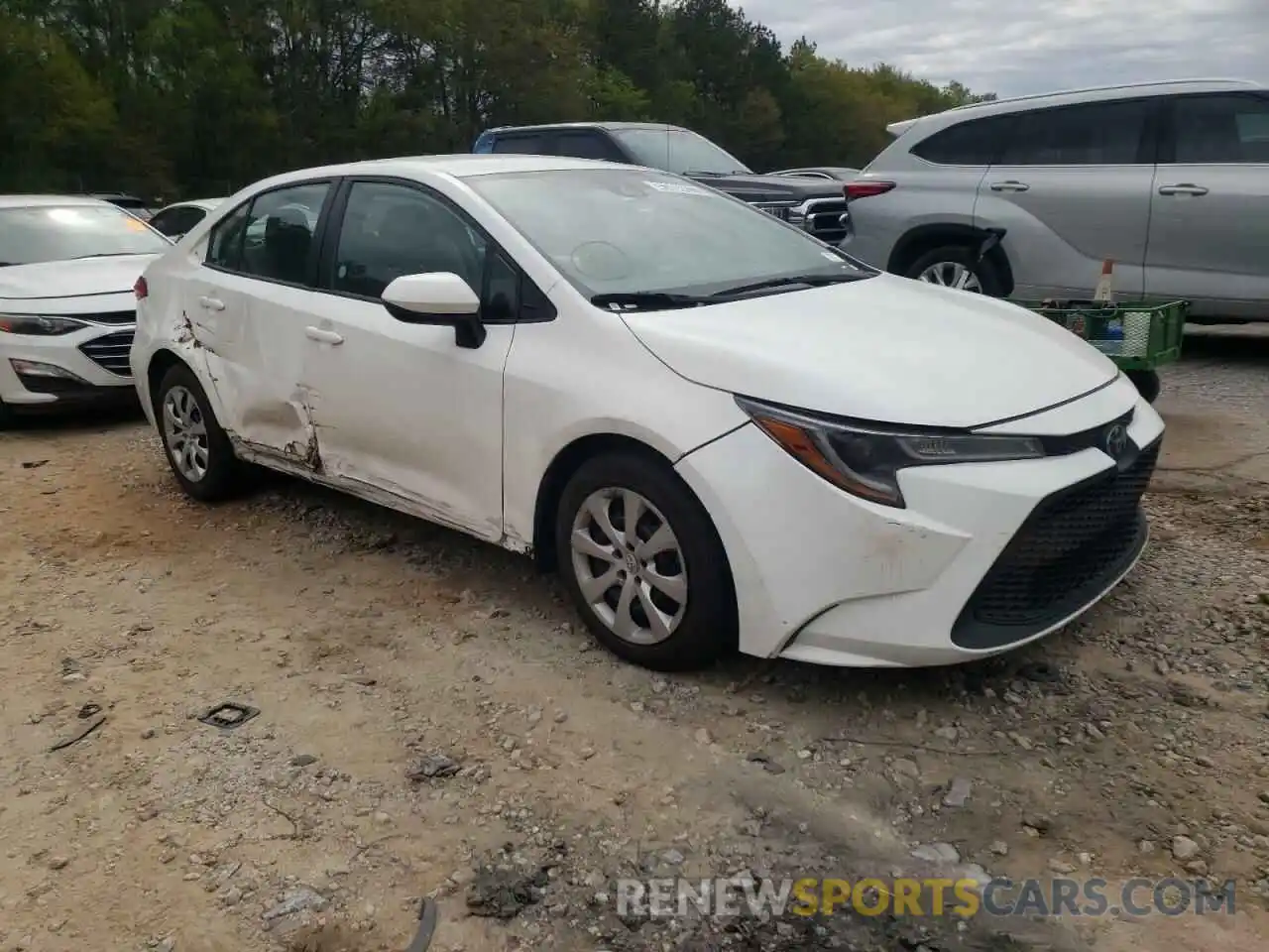 1 Photograph of a damaged car 5YFEPRAE8LP079850 TOYOTA COROLLA 2020