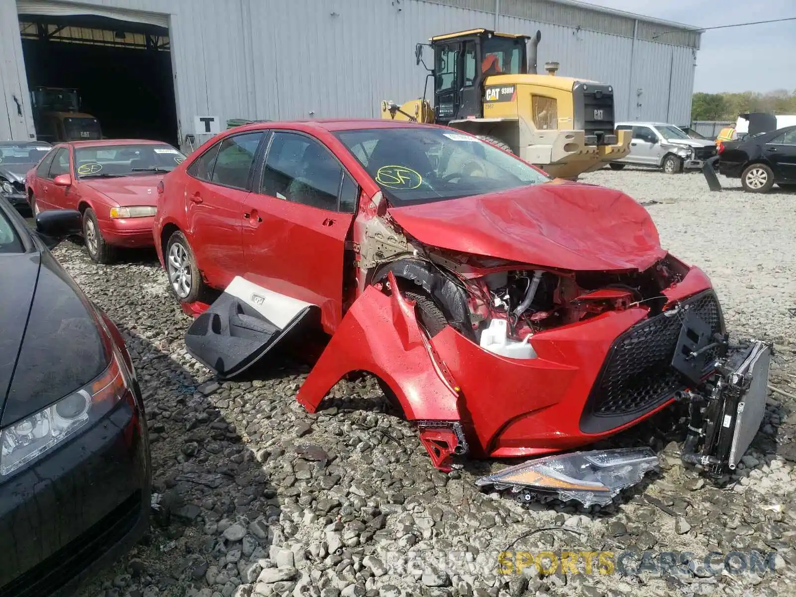 1 Photograph of a damaged car 5YFEPRAE8LP080285 TOYOTA COROLLA 2020