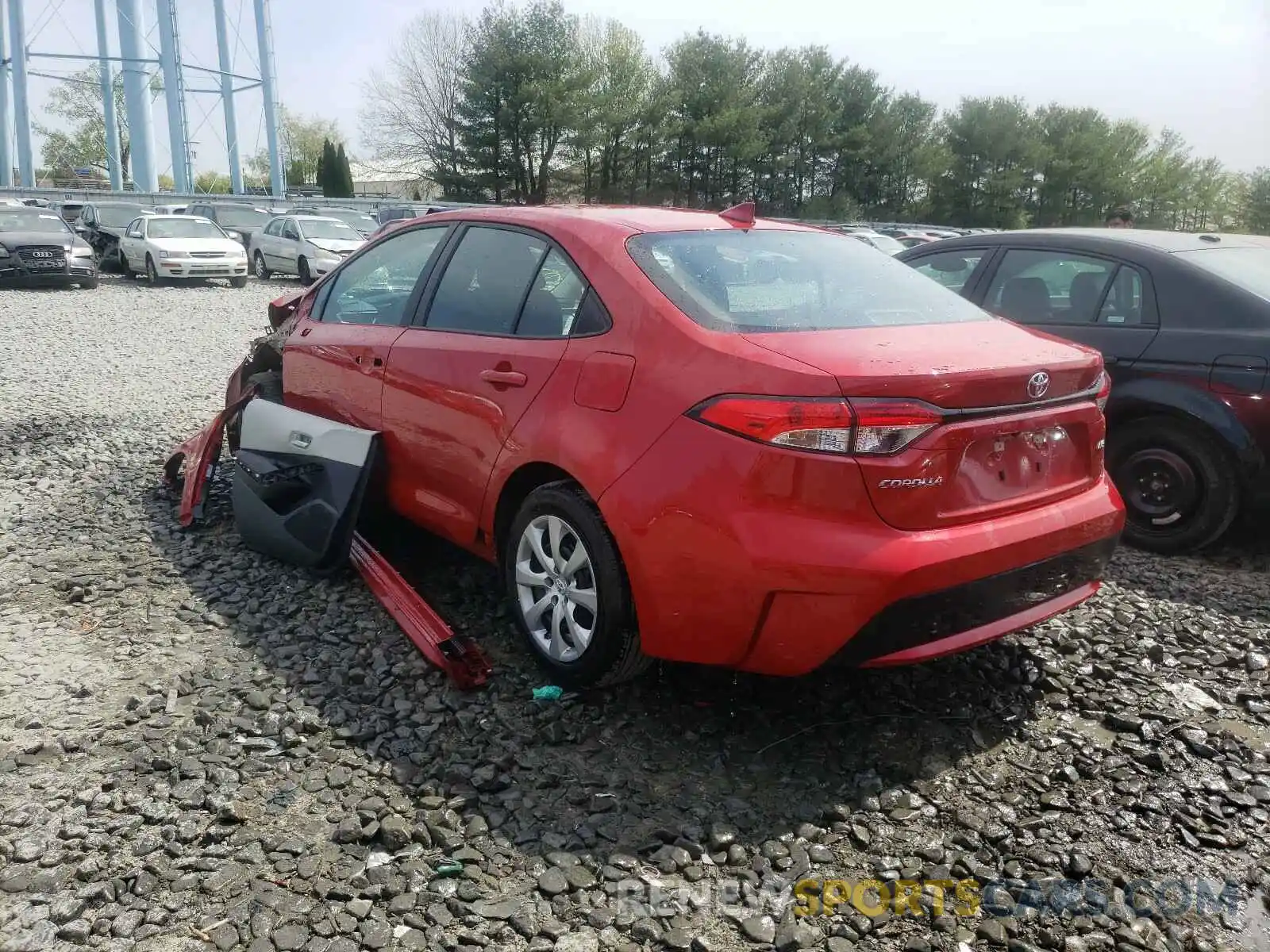 3 Photograph of a damaged car 5YFEPRAE8LP080285 TOYOTA COROLLA 2020