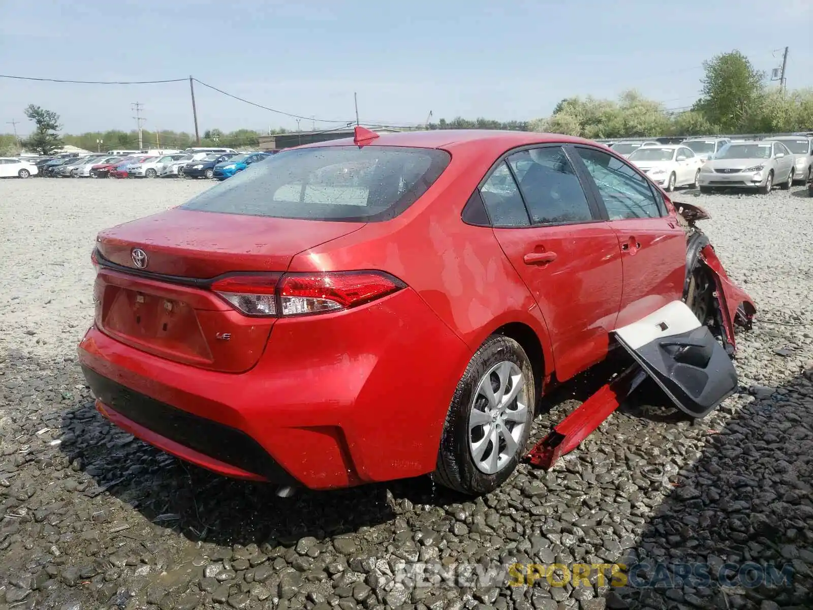 4 Photograph of a damaged car 5YFEPRAE8LP080285 TOYOTA COROLLA 2020