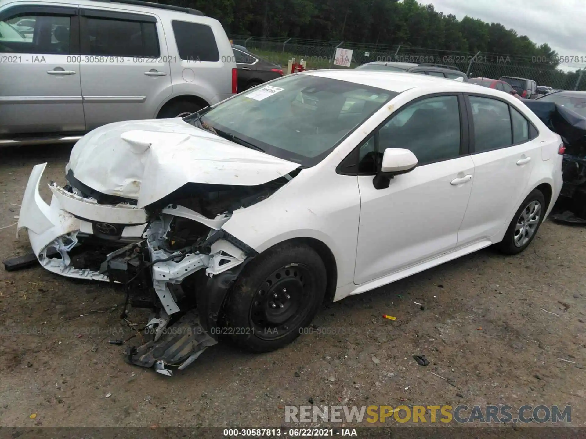 2 Photograph of a damaged car 5YFEPRAE8LP080576 TOYOTA COROLLA 2020