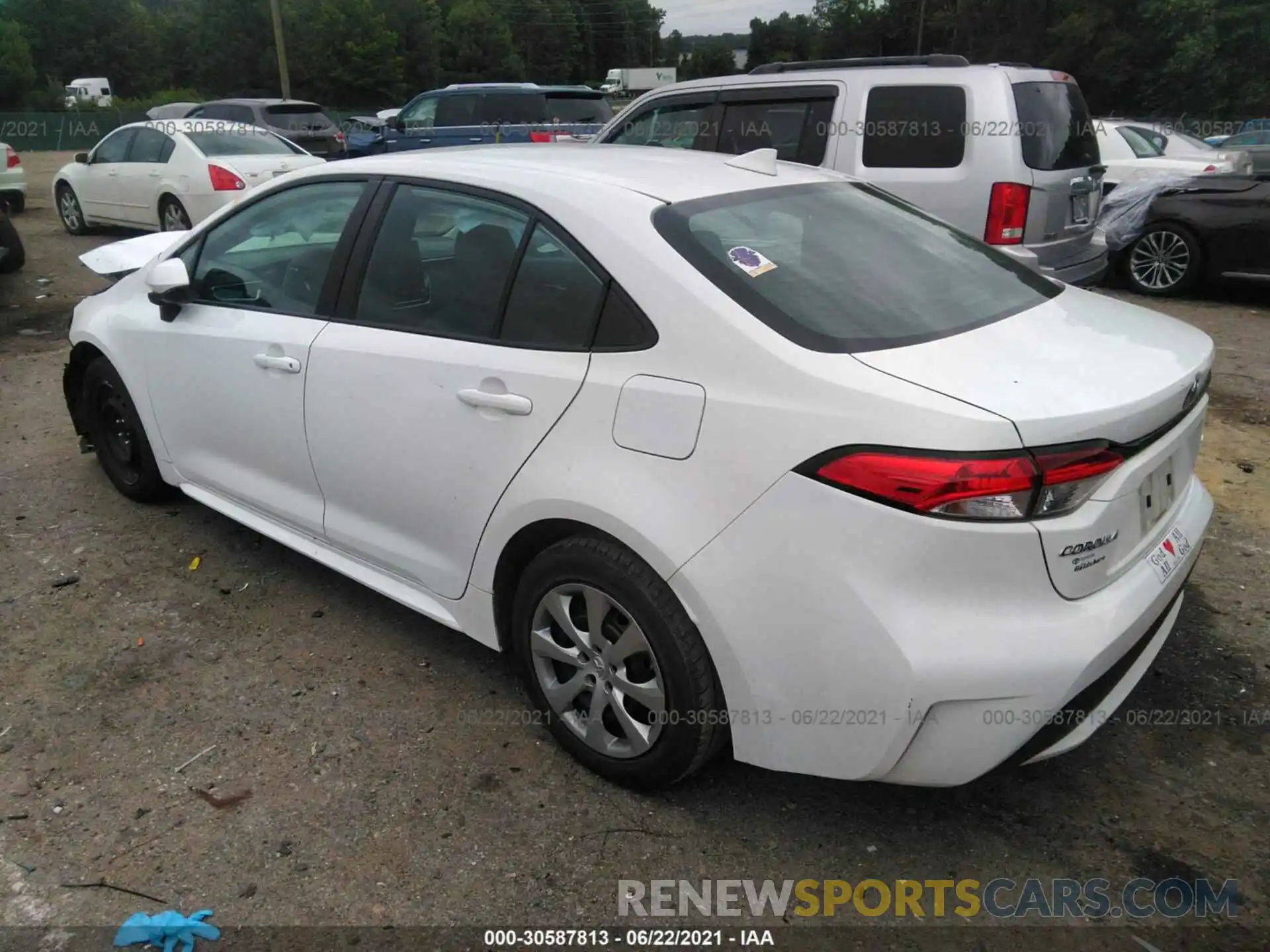 3 Photograph of a damaged car 5YFEPRAE8LP080576 TOYOTA COROLLA 2020