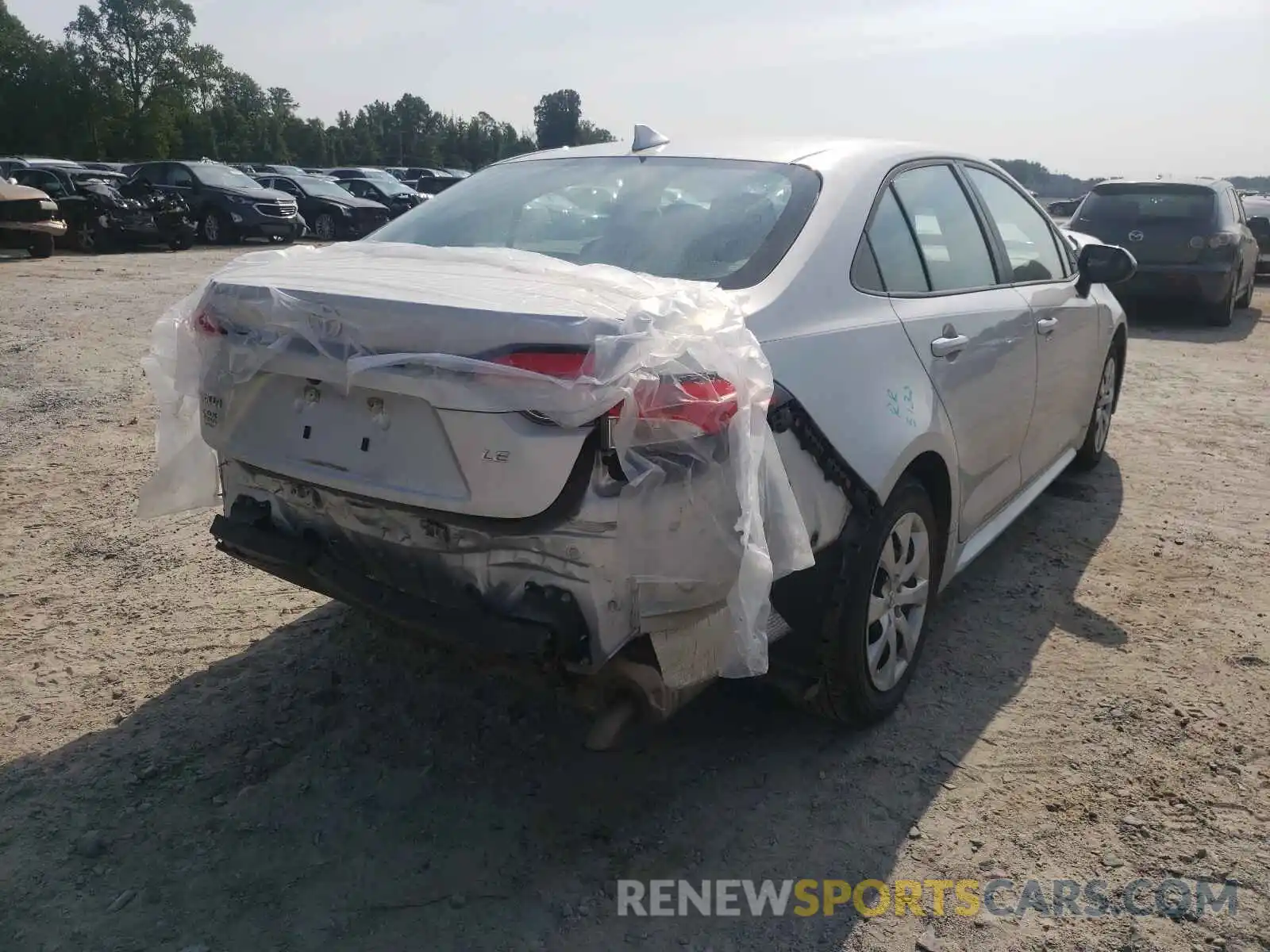 4 Photograph of a damaged car 5YFEPRAE8LP084420 TOYOTA COROLLA 2020