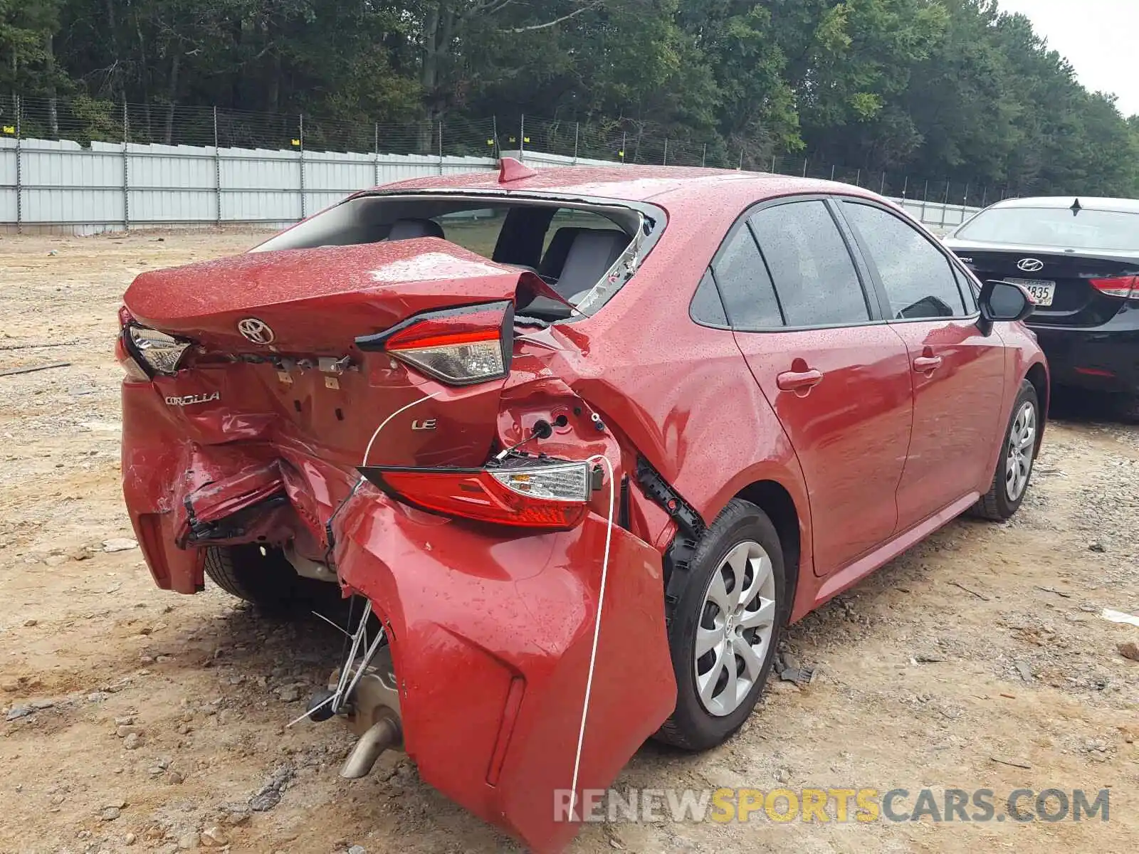 4 Photograph of a damaged car 5YFEPRAE8LP084644 TOYOTA COROLLA 2020