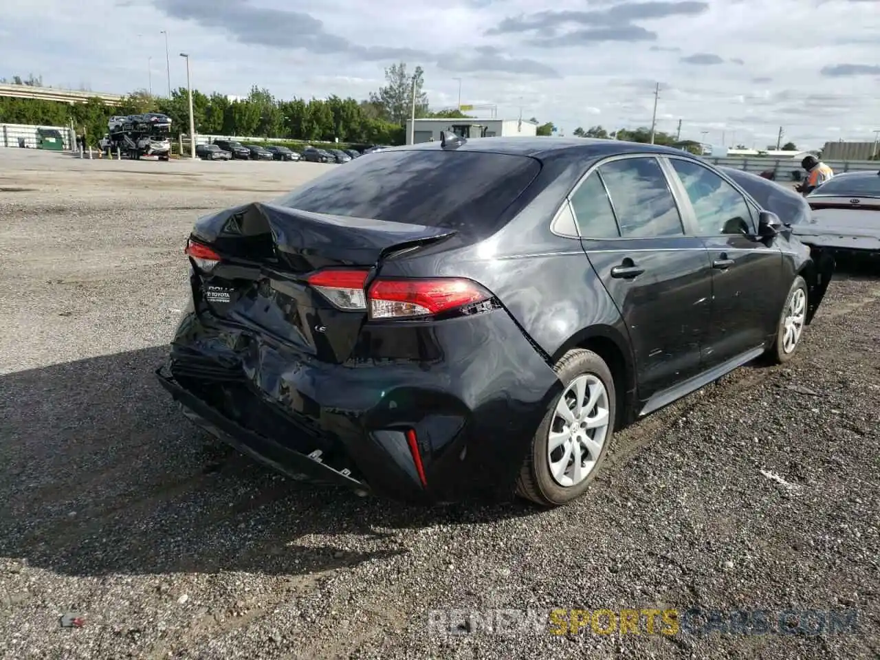 4 Photograph of a damaged car 5YFEPRAE8LP084921 TOYOTA COROLLA 2020