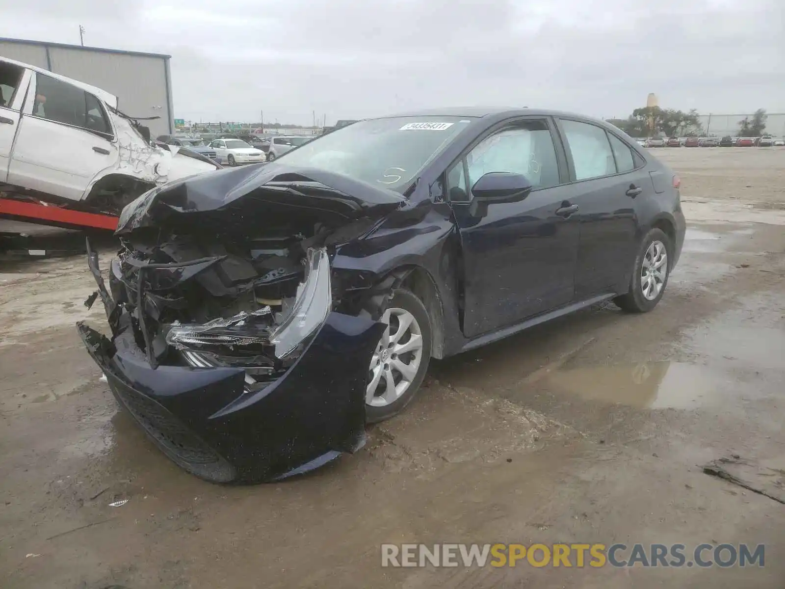 2 Photograph of a damaged car 5YFEPRAE8LP085048 TOYOTA COROLLA 2020