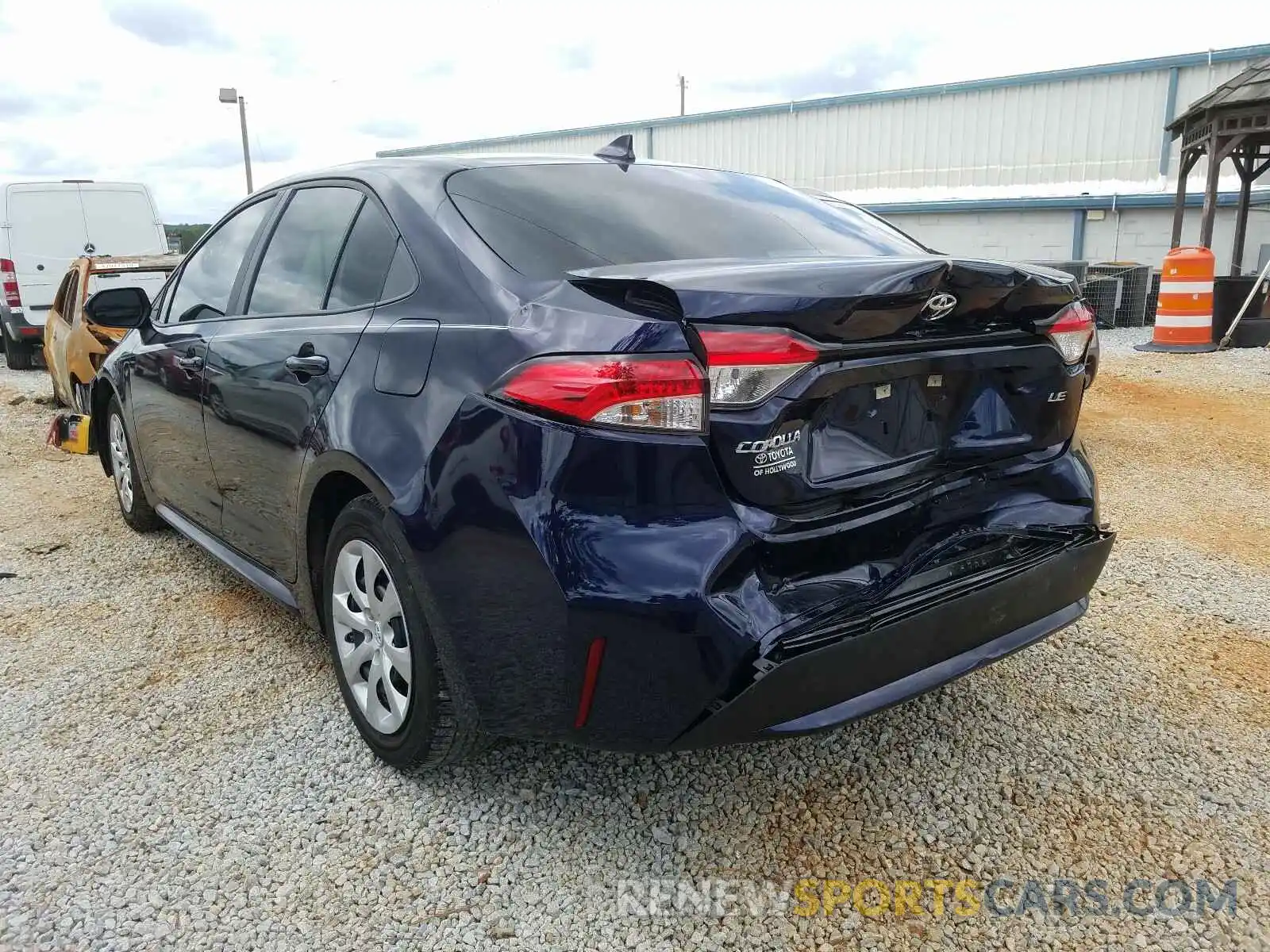 3 Photograph of a damaged car 5YFEPRAE8LP085101 TOYOTA COROLLA 2020