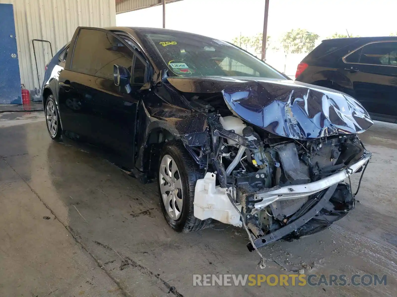 1 Photograph of a damaged car 5YFEPRAE8LP085549 TOYOTA COROLLA 2020