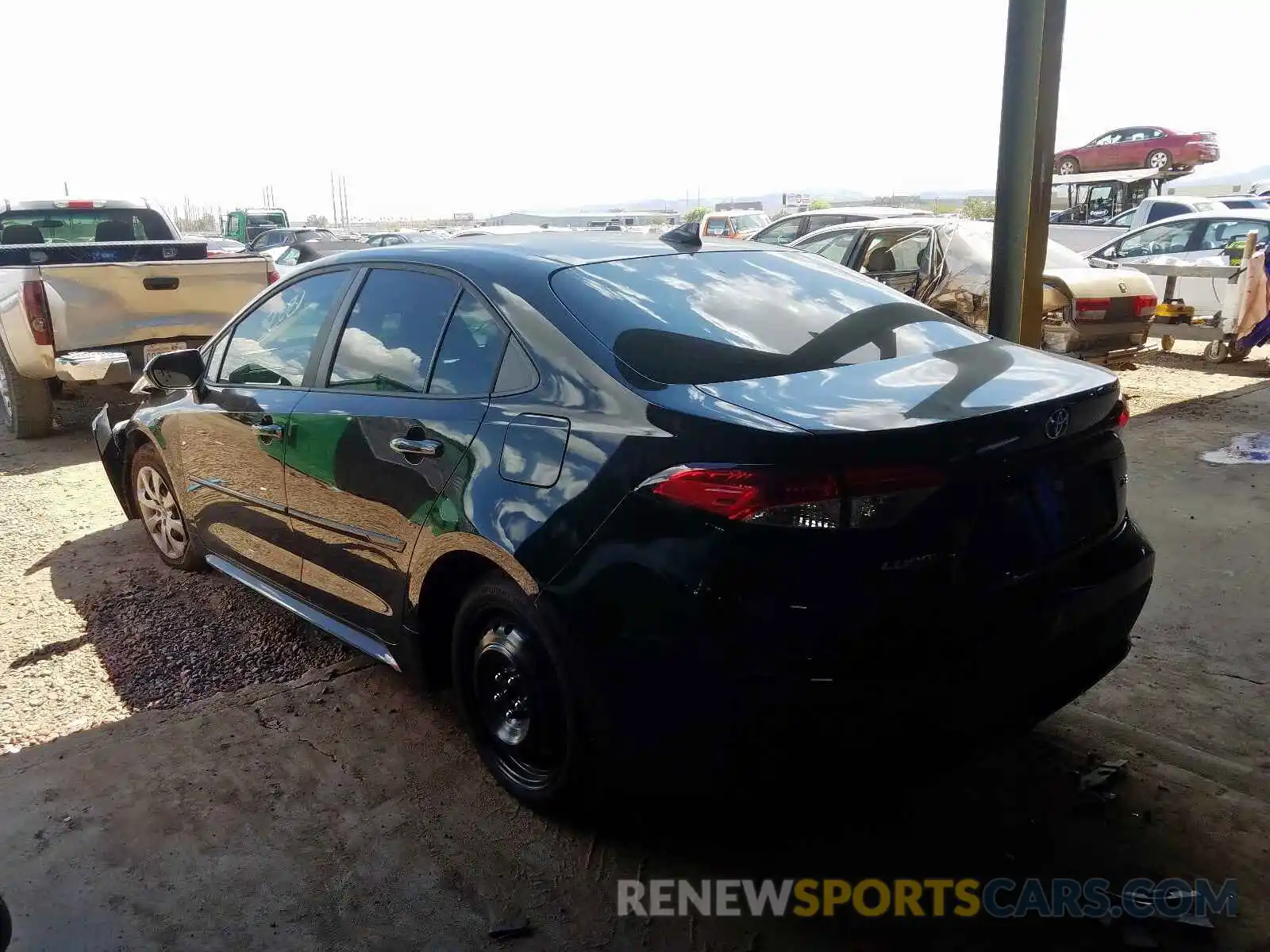 3 Photograph of a damaged car 5YFEPRAE8LP085597 TOYOTA COROLLA 2020