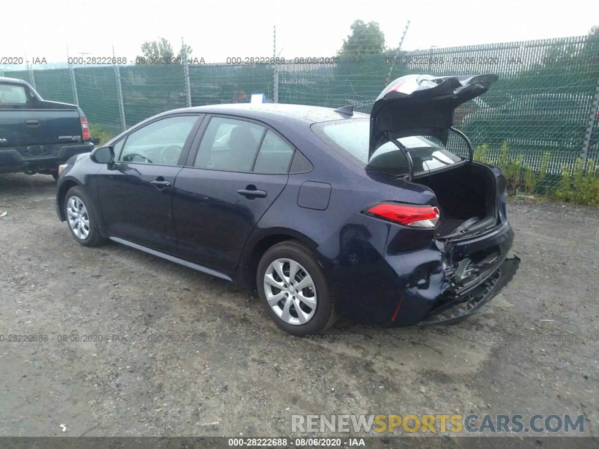 3 Photograph of a damaged car 5YFEPRAE8LP088337 TOYOTA COROLLA 2020