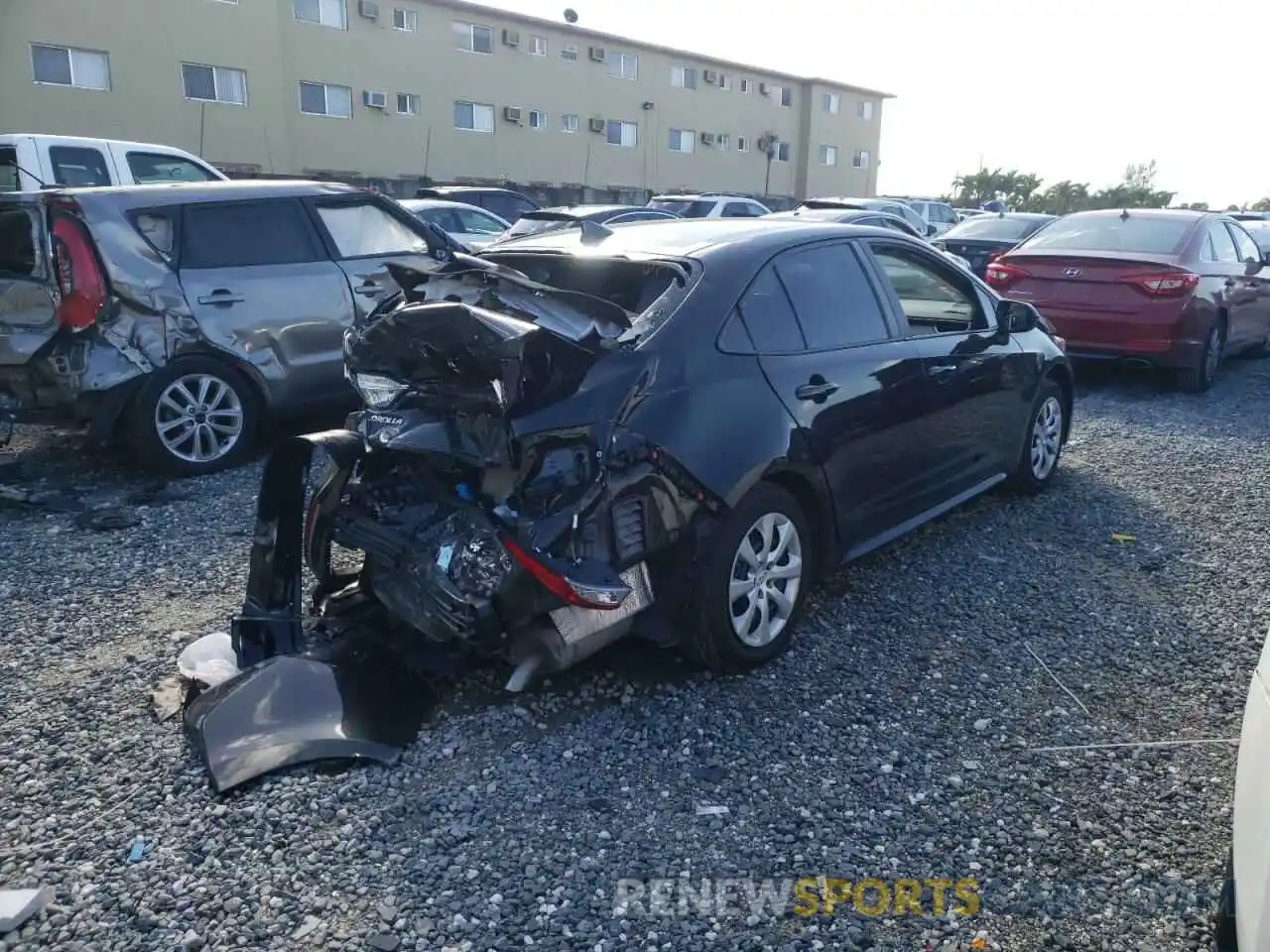 4 Photograph of a damaged car 5YFEPRAE8LP089245 TOYOTA COROLLA 2020