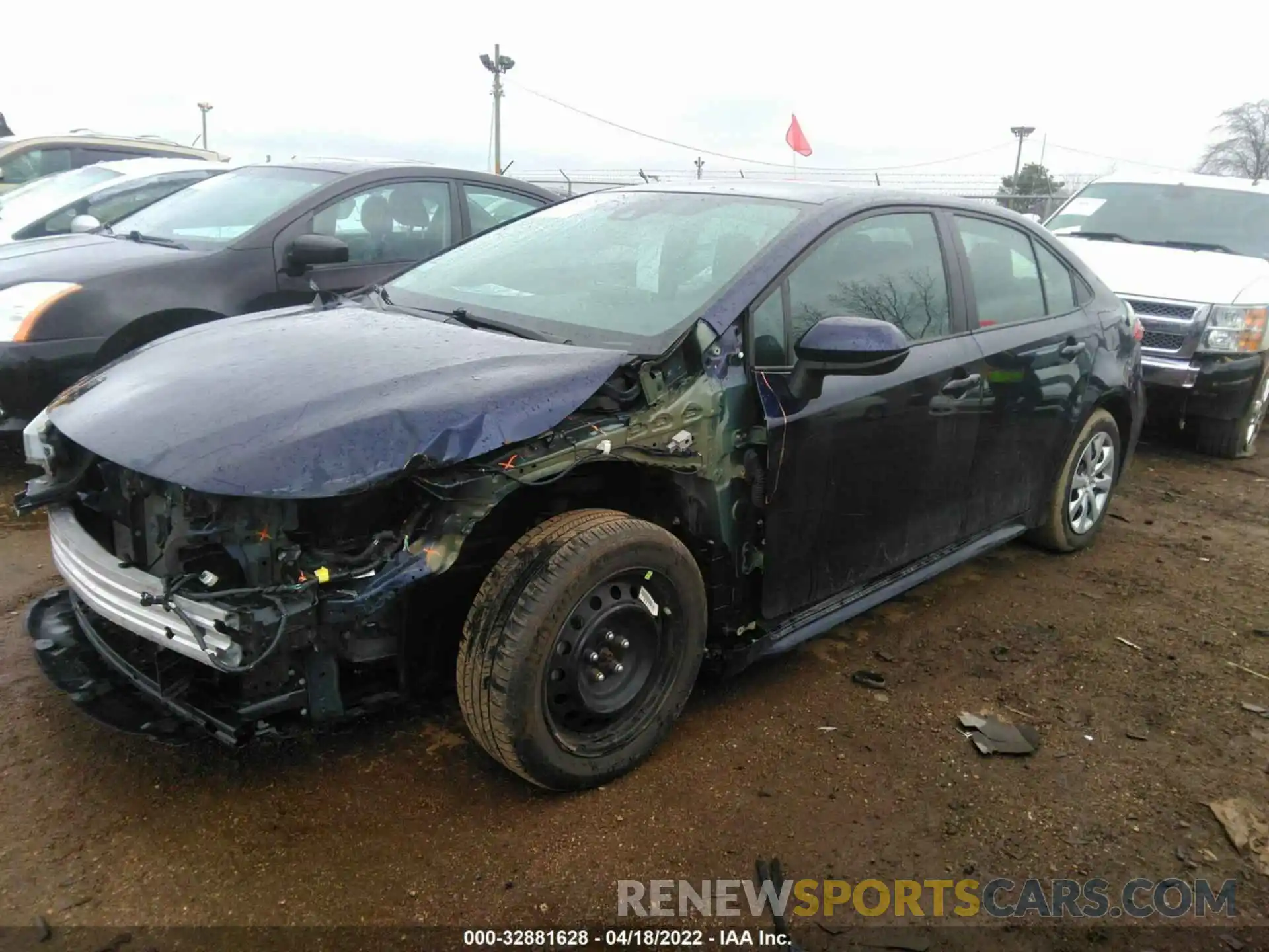 2 Photograph of a damaged car 5YFEPRAE8LP089455 TOYOTA COROLLA 2020