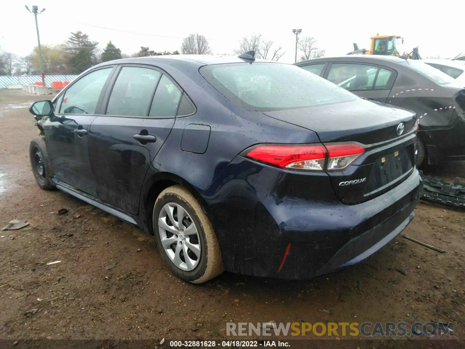 3 Photograph of a damaged car 5YFEPRAE8LP089455 TOYOTA COROLLA 2020