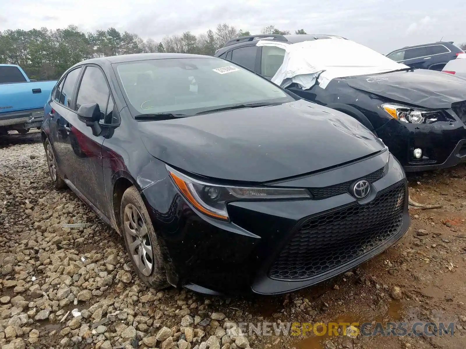 1 Photograph of a damaged car 5YFEPRAE8LP089472 TOYOTA COROLLA 2020