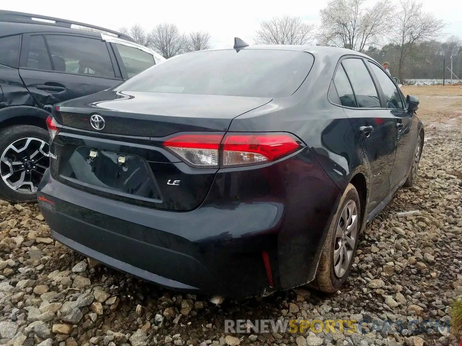 4 Photograph of a damaged car 5YFEPRAE8LP089472 TOYOTA COROLLA 2020