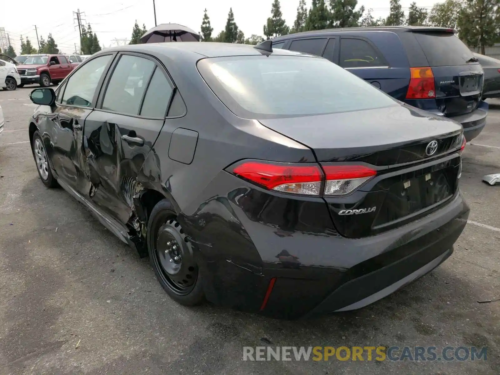 3 Photograph of a damaged car 5YFEPRAE8LP089651 TOYOTA COROLLA 2020