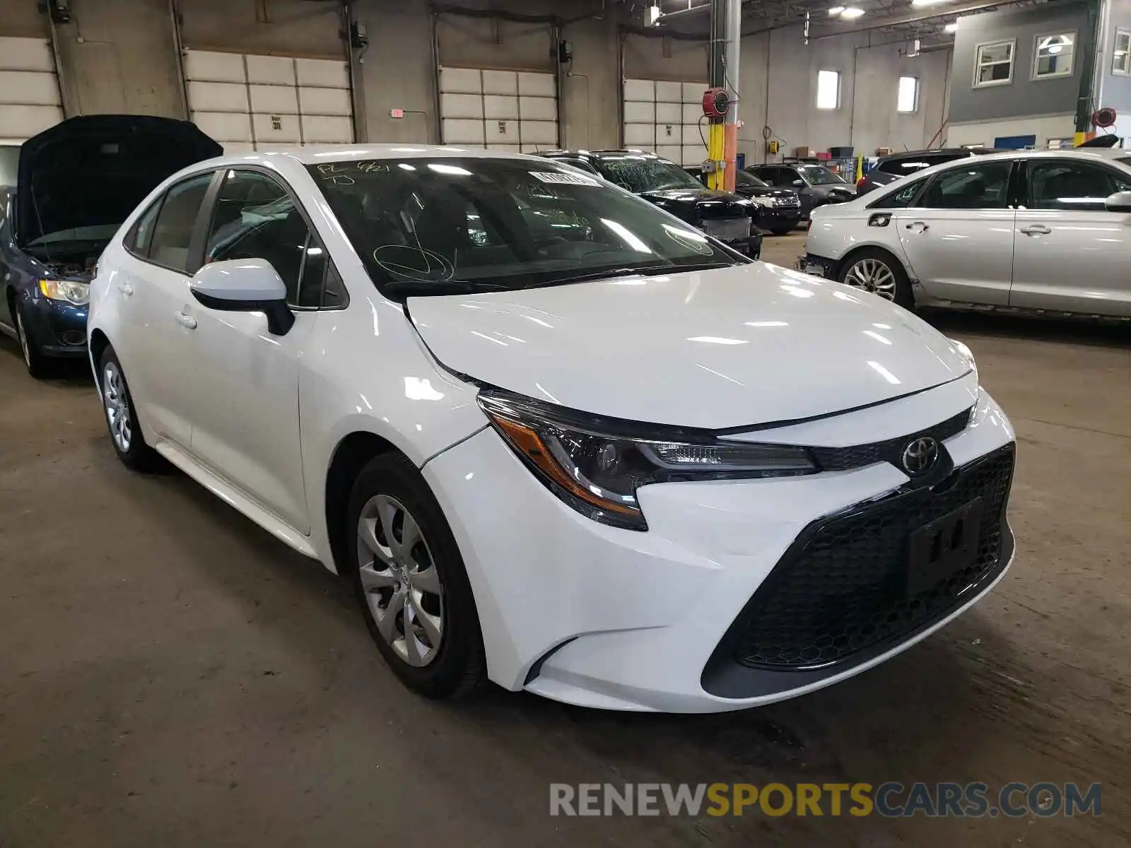 1 Photograph of a damaged car 5YFEPRAE8LP090279 TOYOTA COROLLA 2020